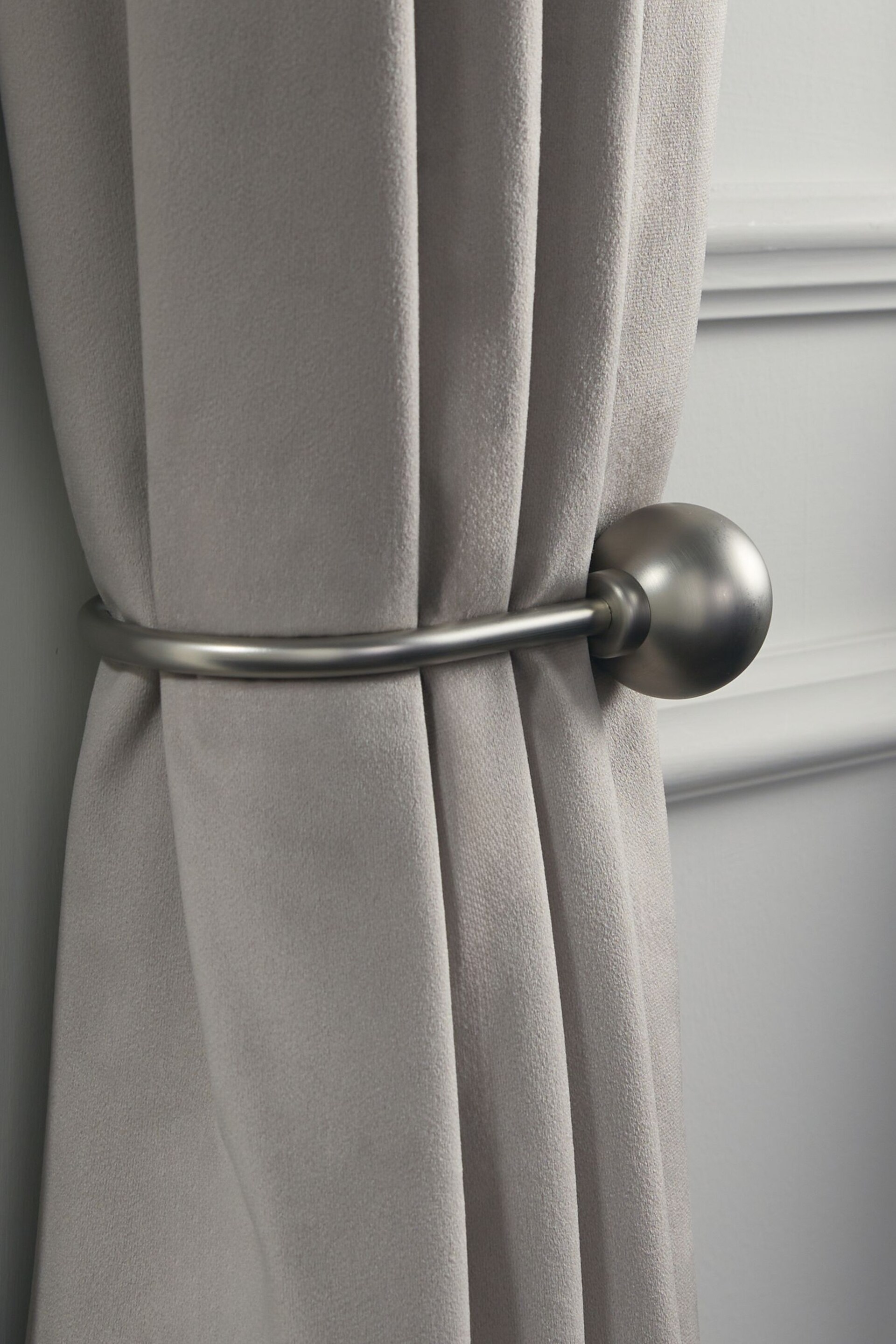 Set of 2 Brushed Silver Ball Curtain Holdbacks - Image 2 of 4