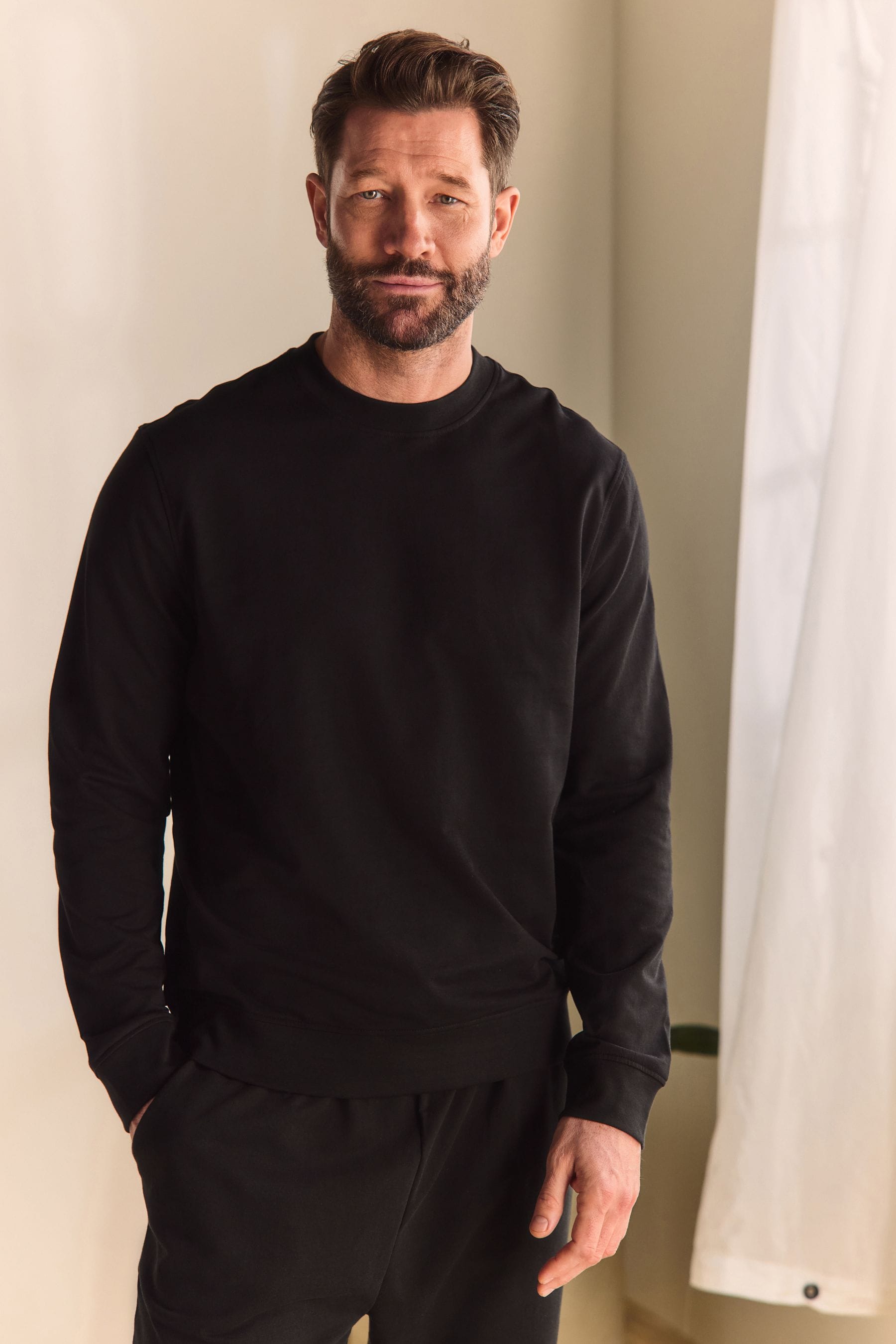 Lightweight crew sweatshirt new arrivals