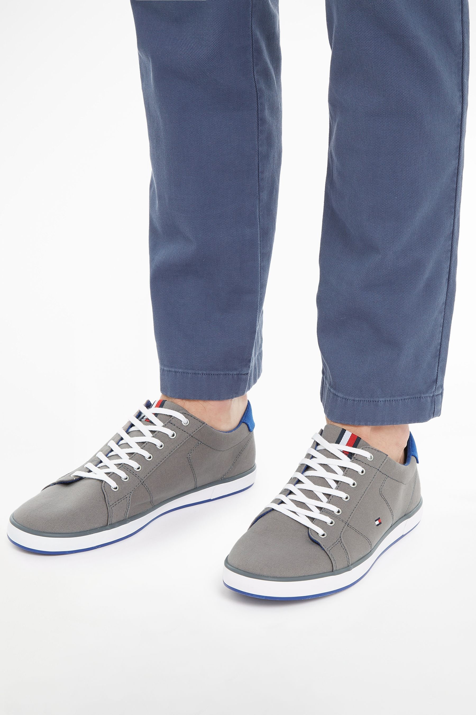 Grey tommy hilfiger trainers store