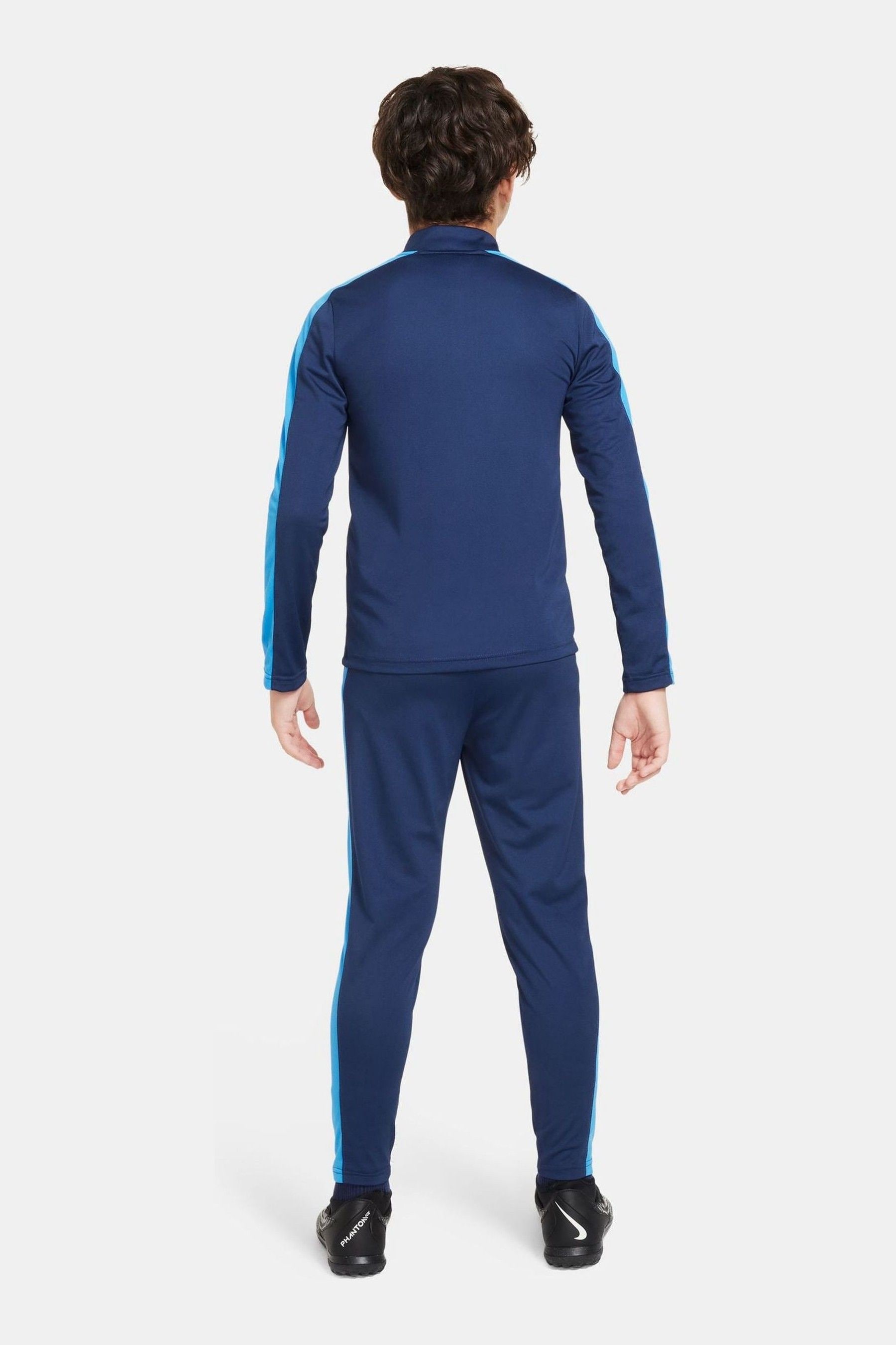 Nike season 2 tracksuit online