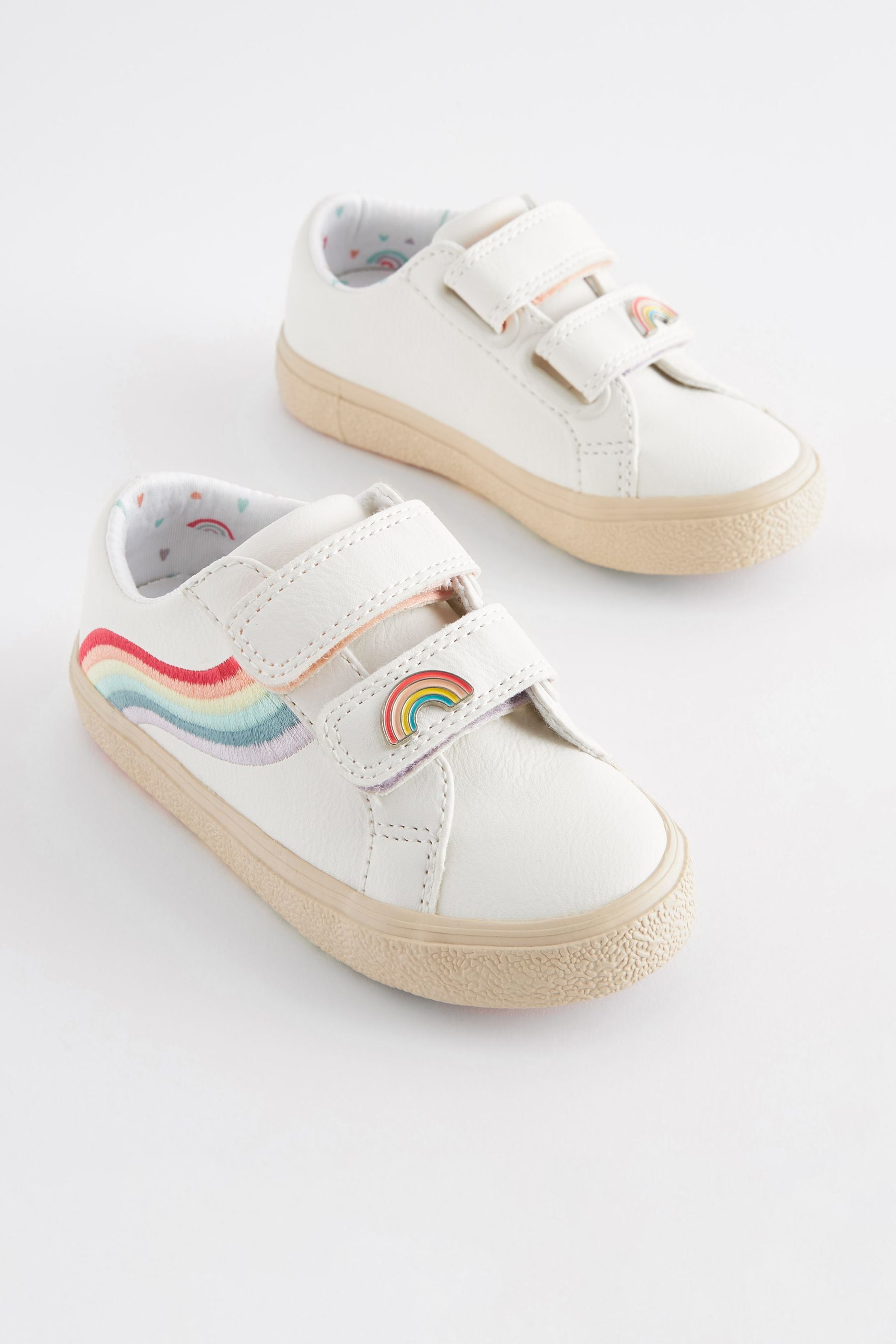 Vans wide fit best sale uk