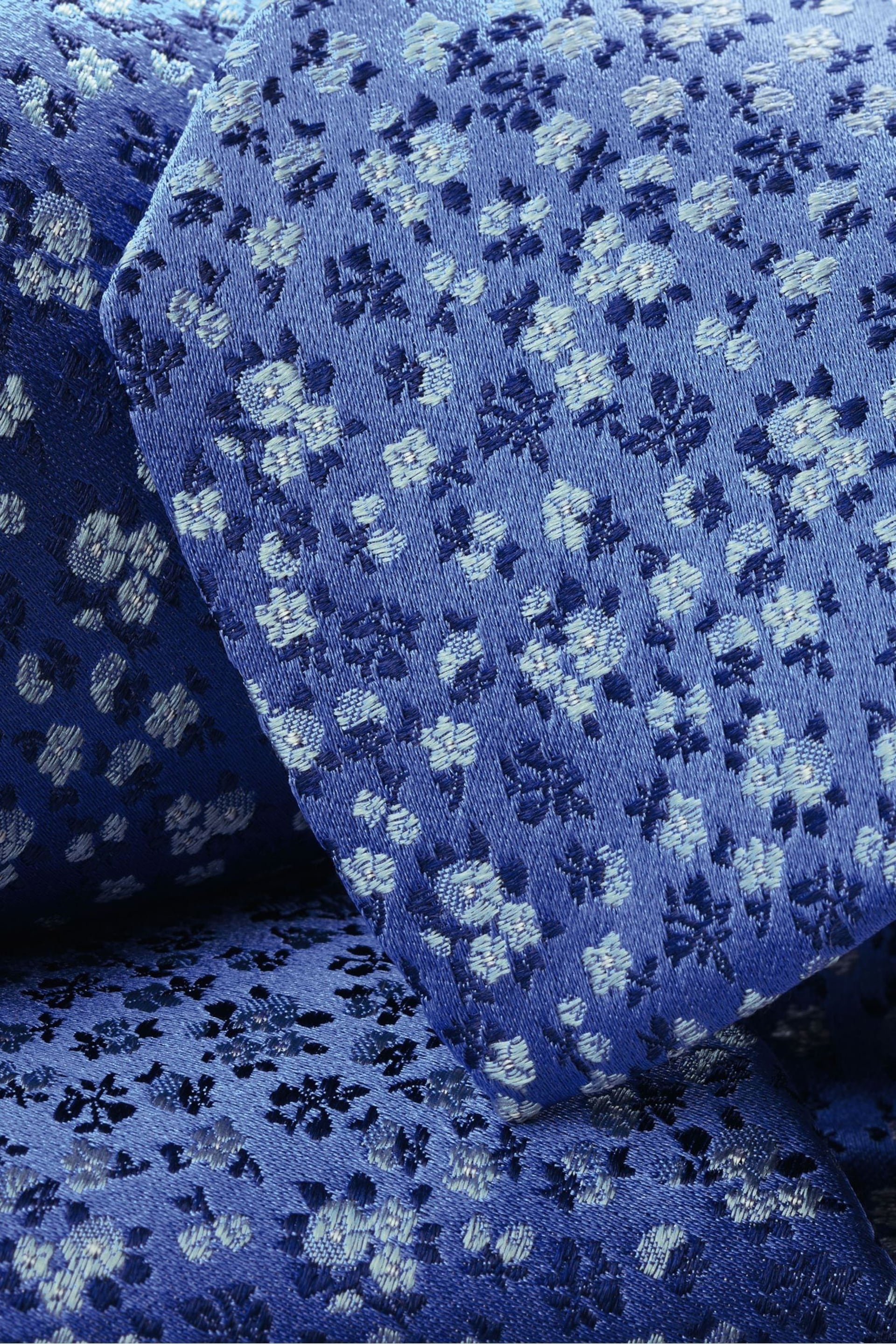 Charles Tyrwhitt Blue Floral Tie - Image 2 of 2