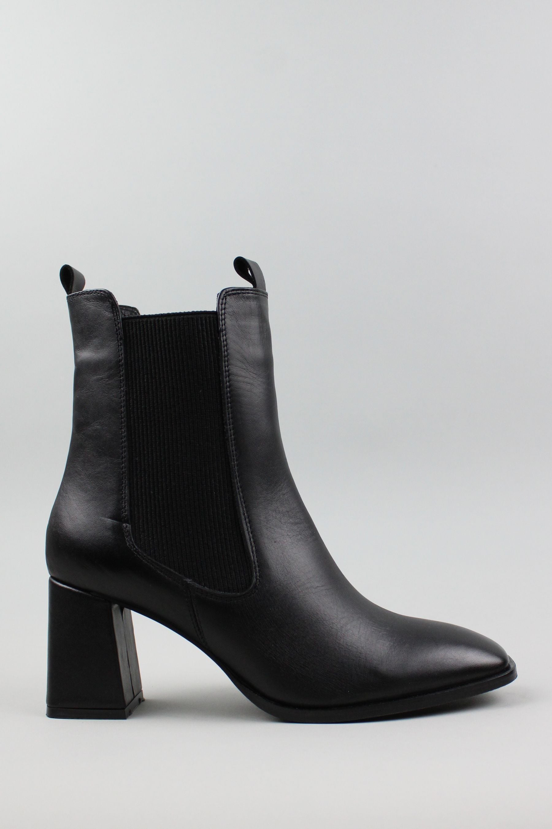 Ladies boots at mr price clearance