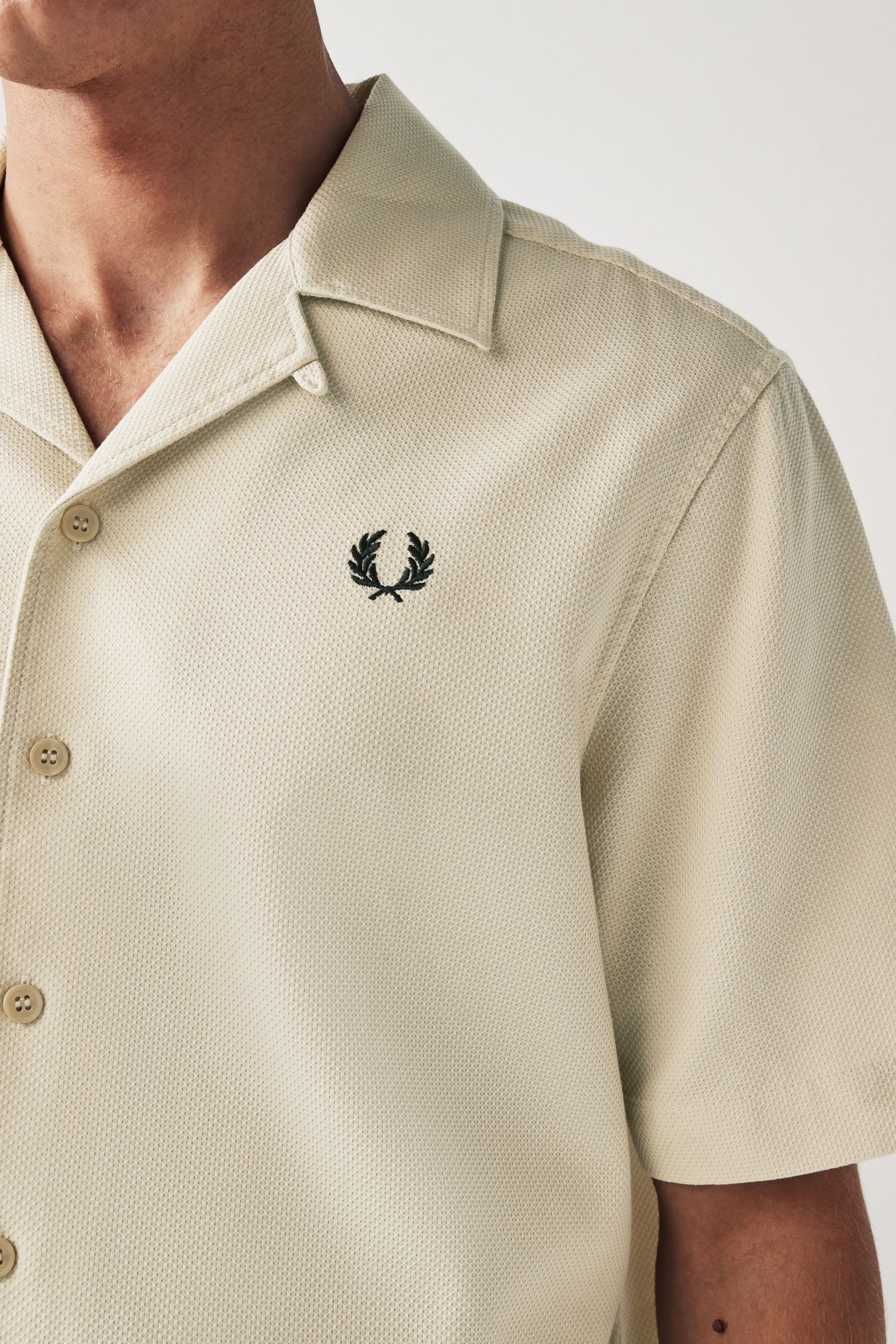 Fred Perry Textured Revere Collar Resort Short Sleeve Shirt - Image 4 of 6