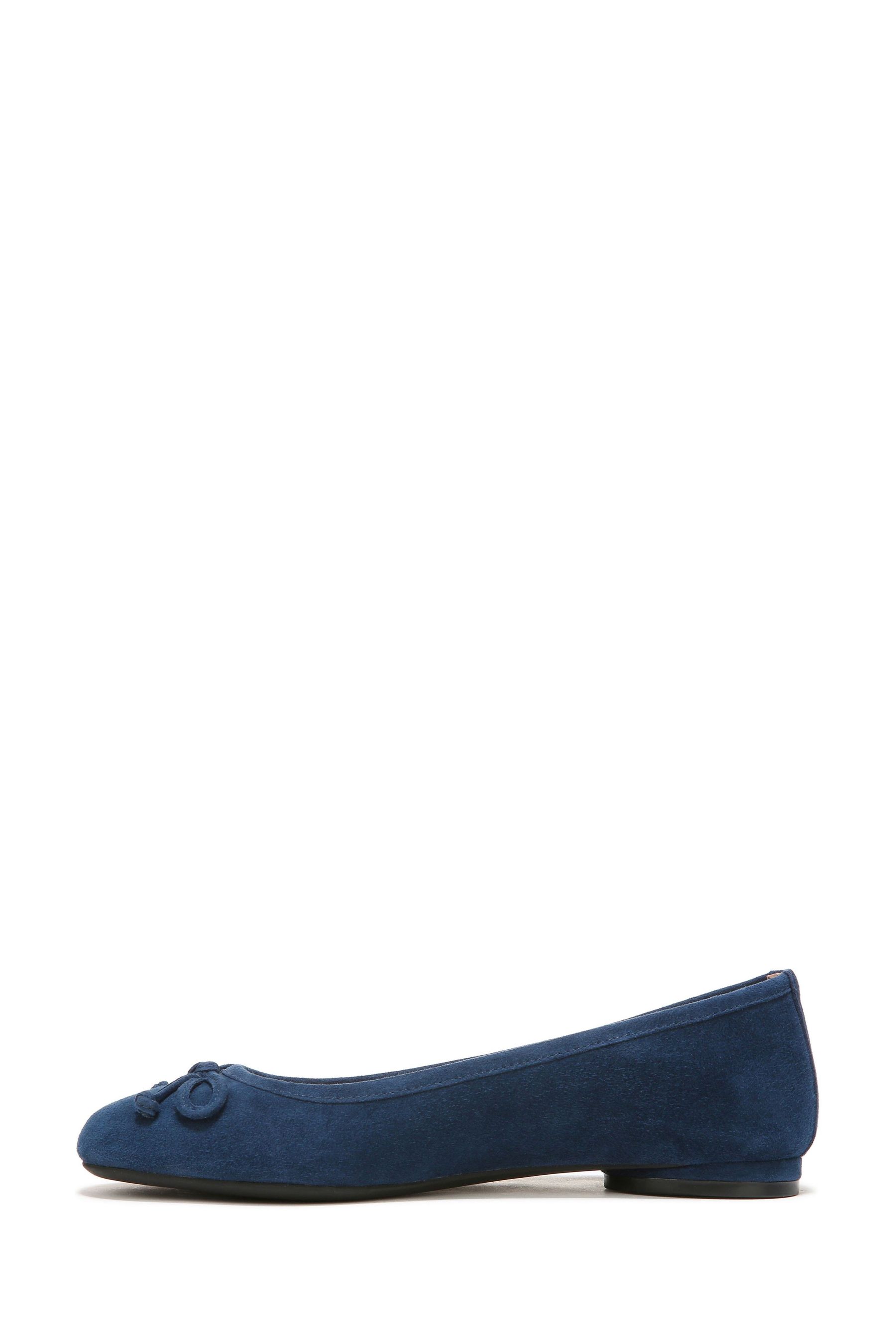 Vionic navy blue shoes 2025