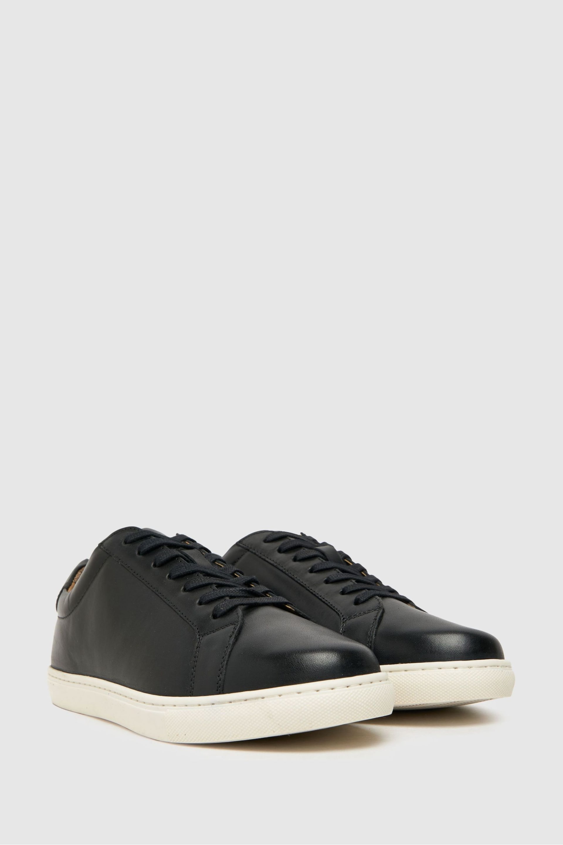 Schuh Wayne Leather Trainers - Image 2 of 4