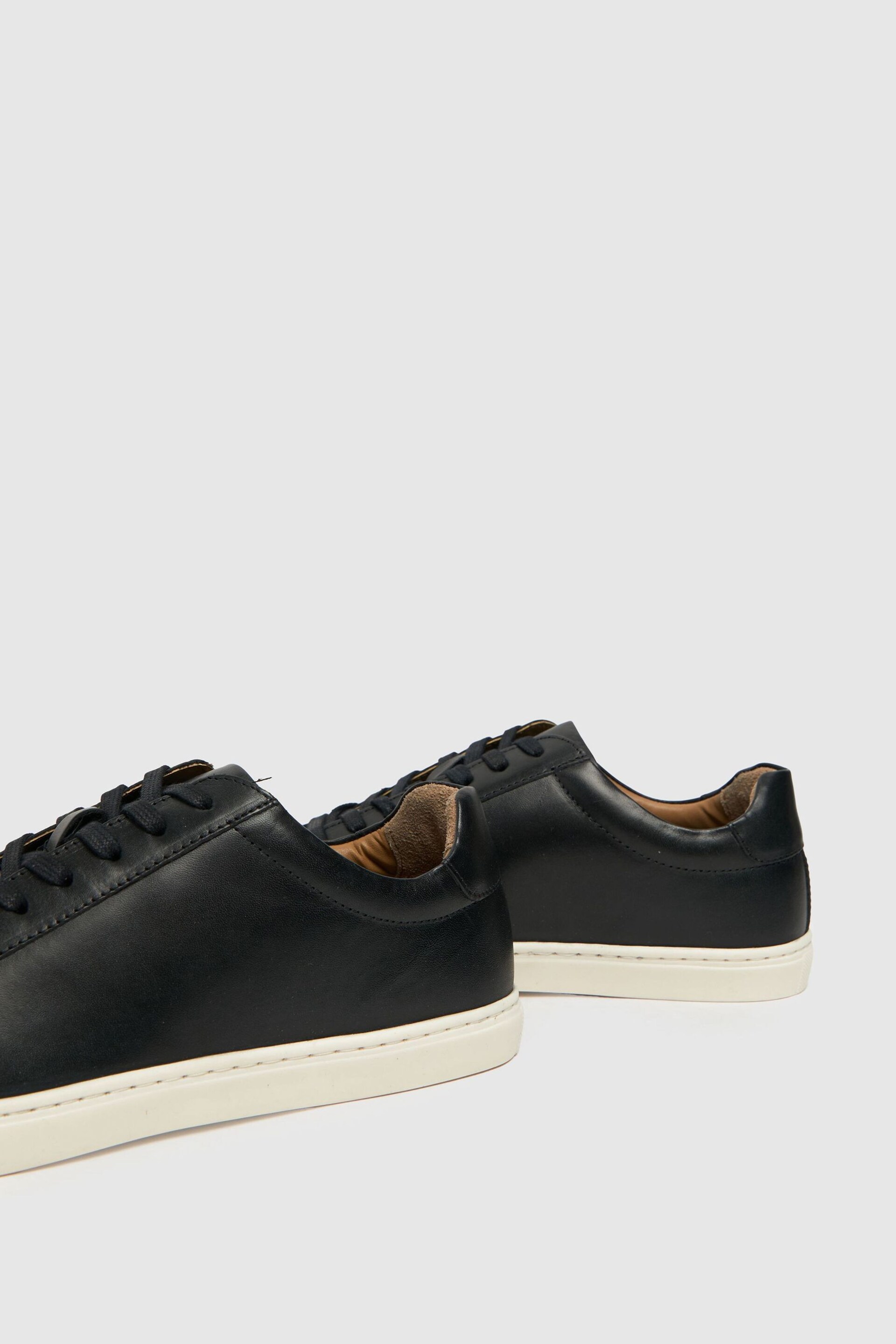 Schuh Wayne Leather Trainers - Image 3 of 4