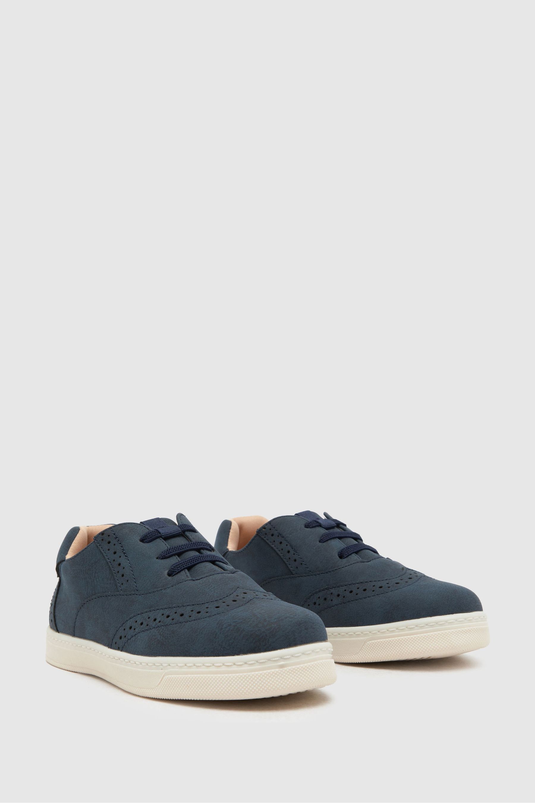 Junior brogues sales