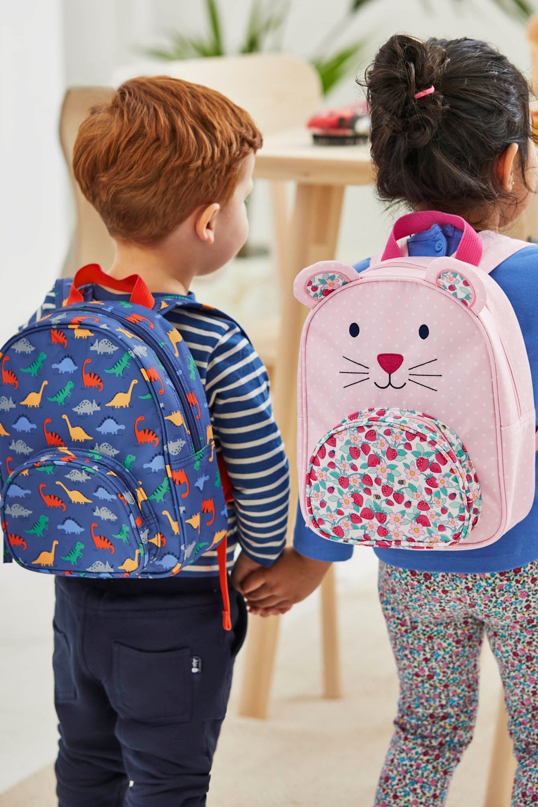 Kids safari backpack clearance