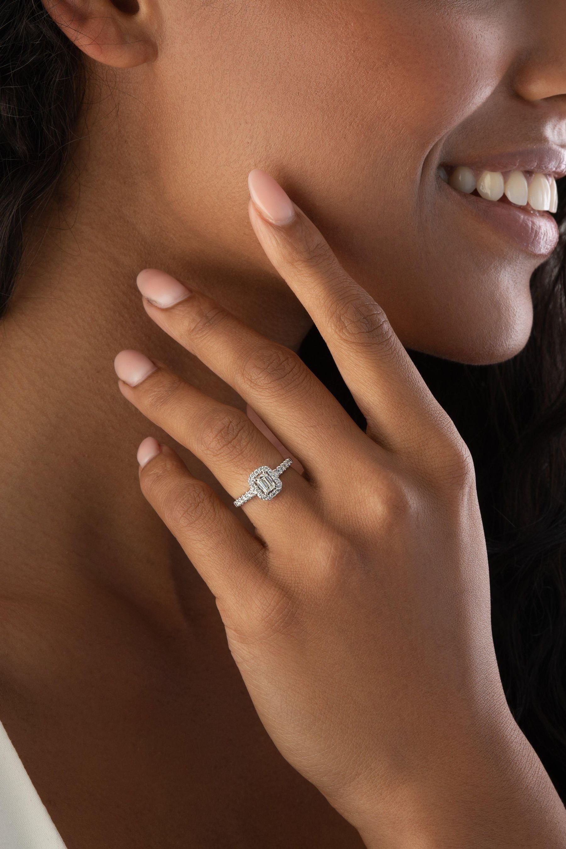 Beaverbrooks emerald rings deals