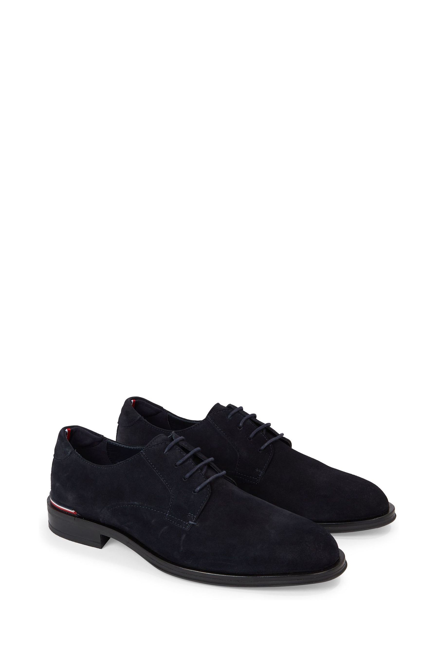 Hilfiger hot sale suede shoes