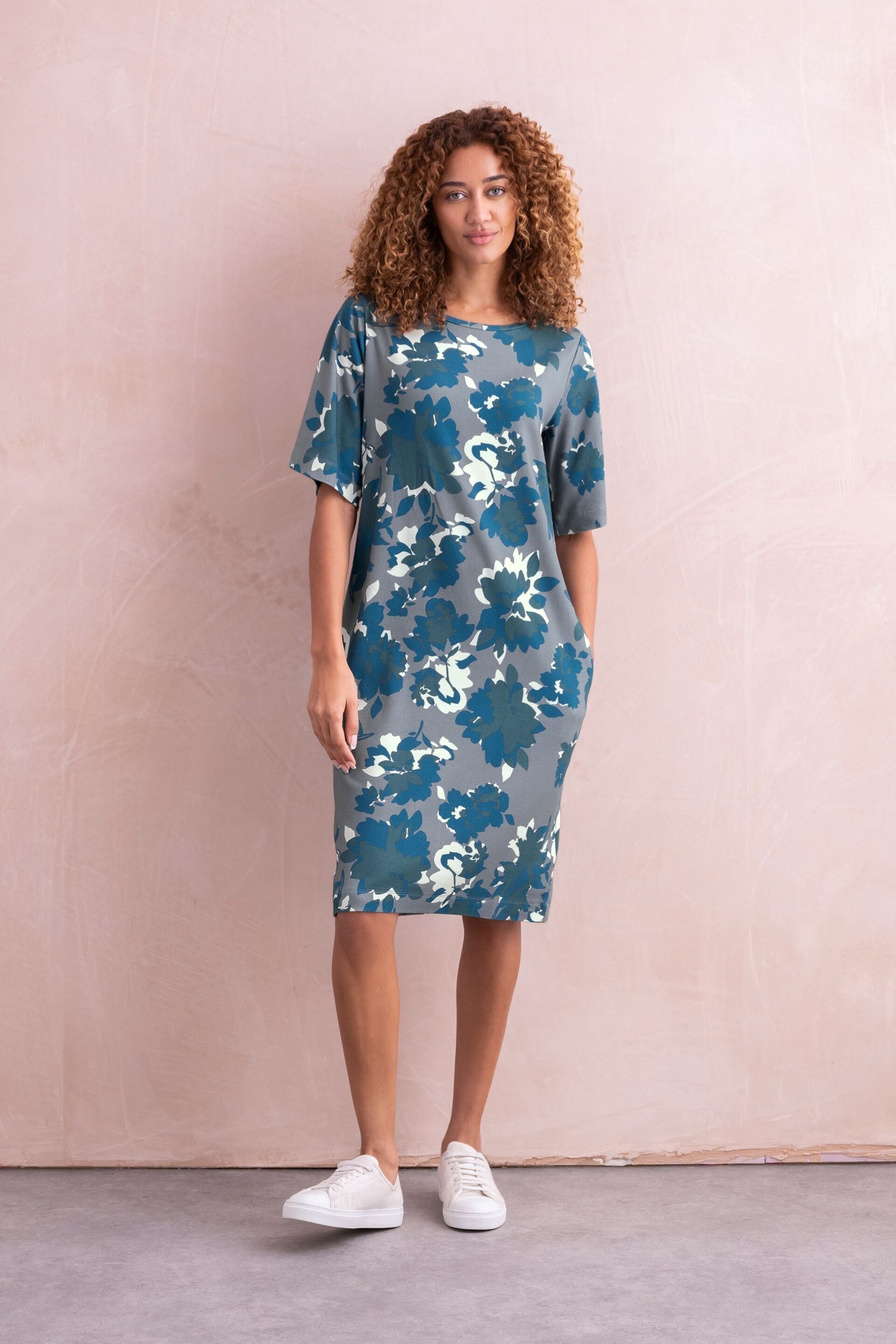 Celtic & Co. Blue T-Shirt Knee Length Dress - Image 1 of 6