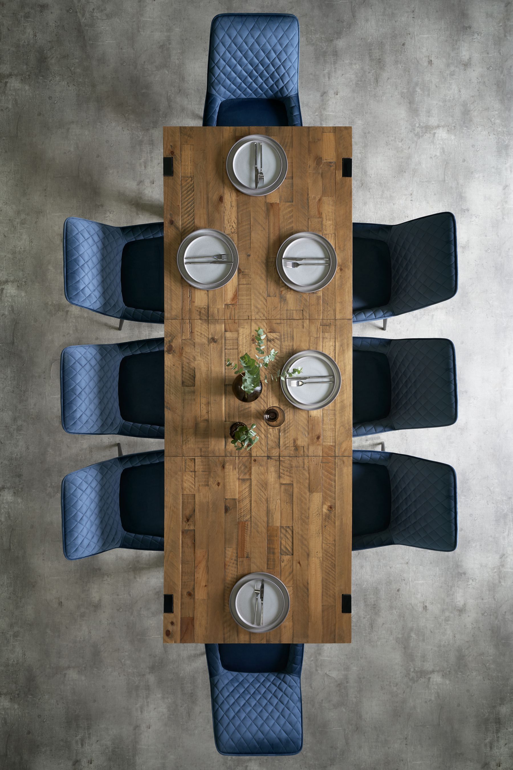 Jefferson extending shop table