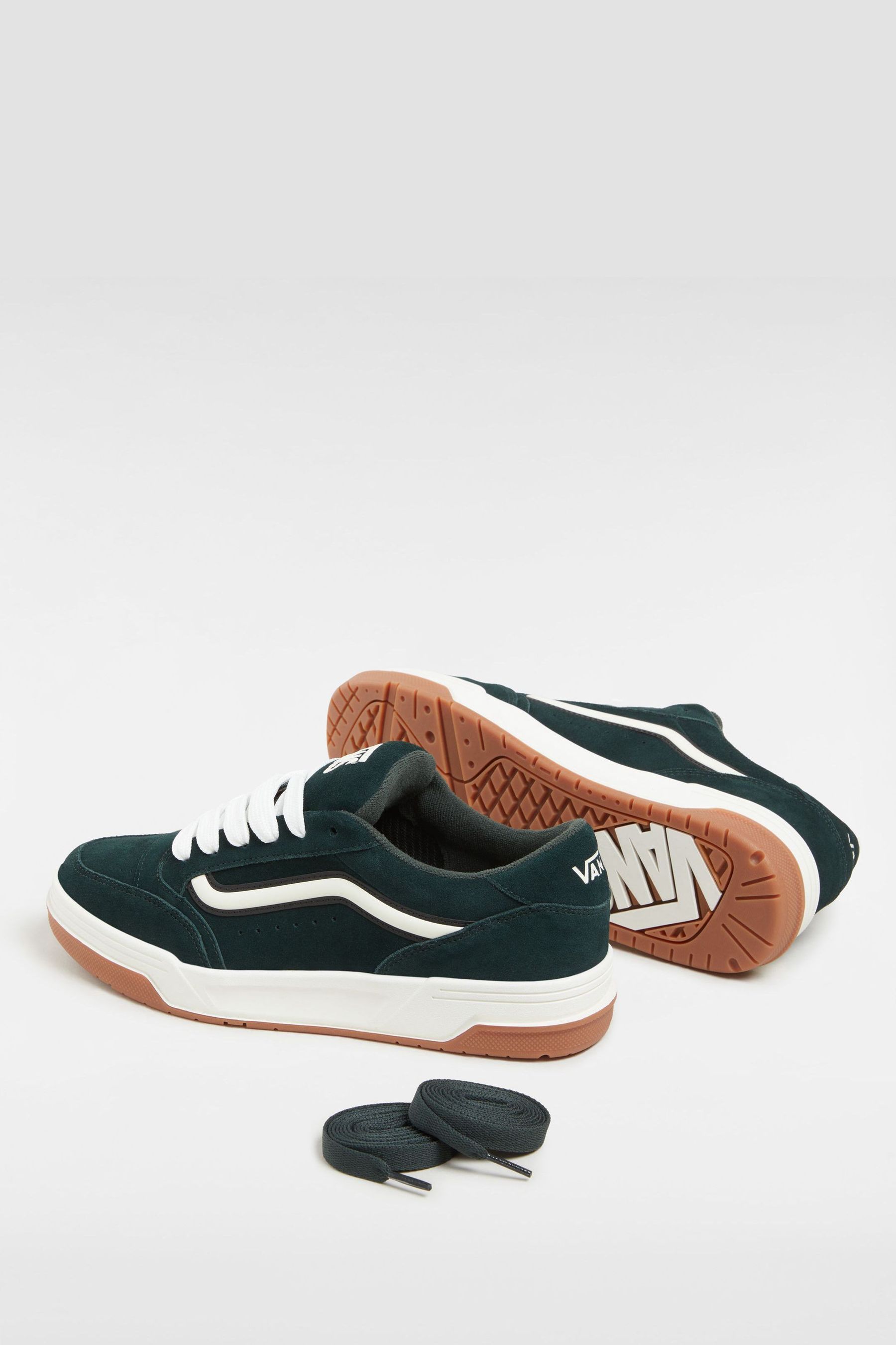 Kaufe Sie Vans Mens Grey Hylane Trainers bei Next Deutschland