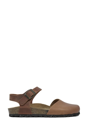 Celtic & Co. Closed Toe Brown Sandals