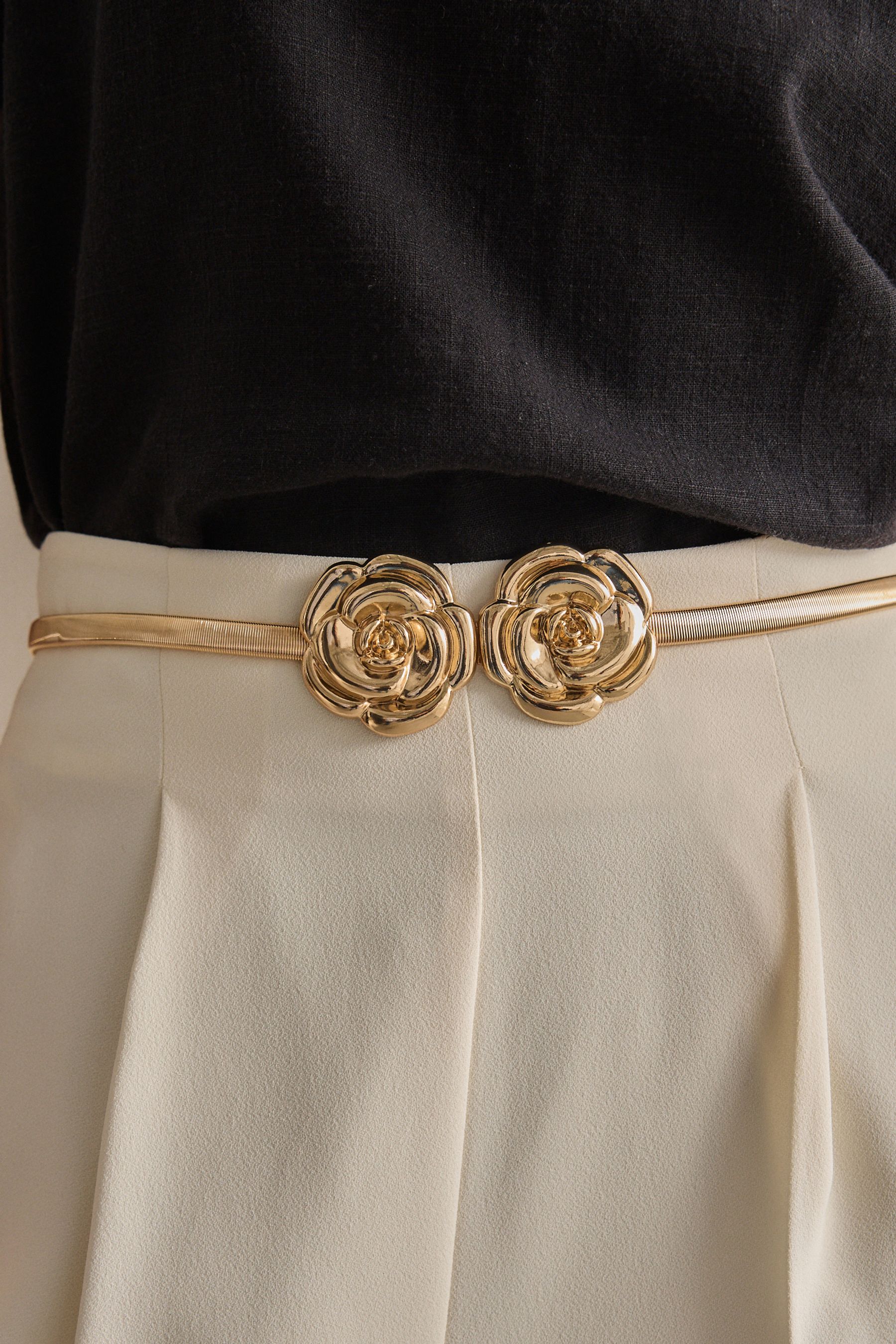 Gold stretch belt shop