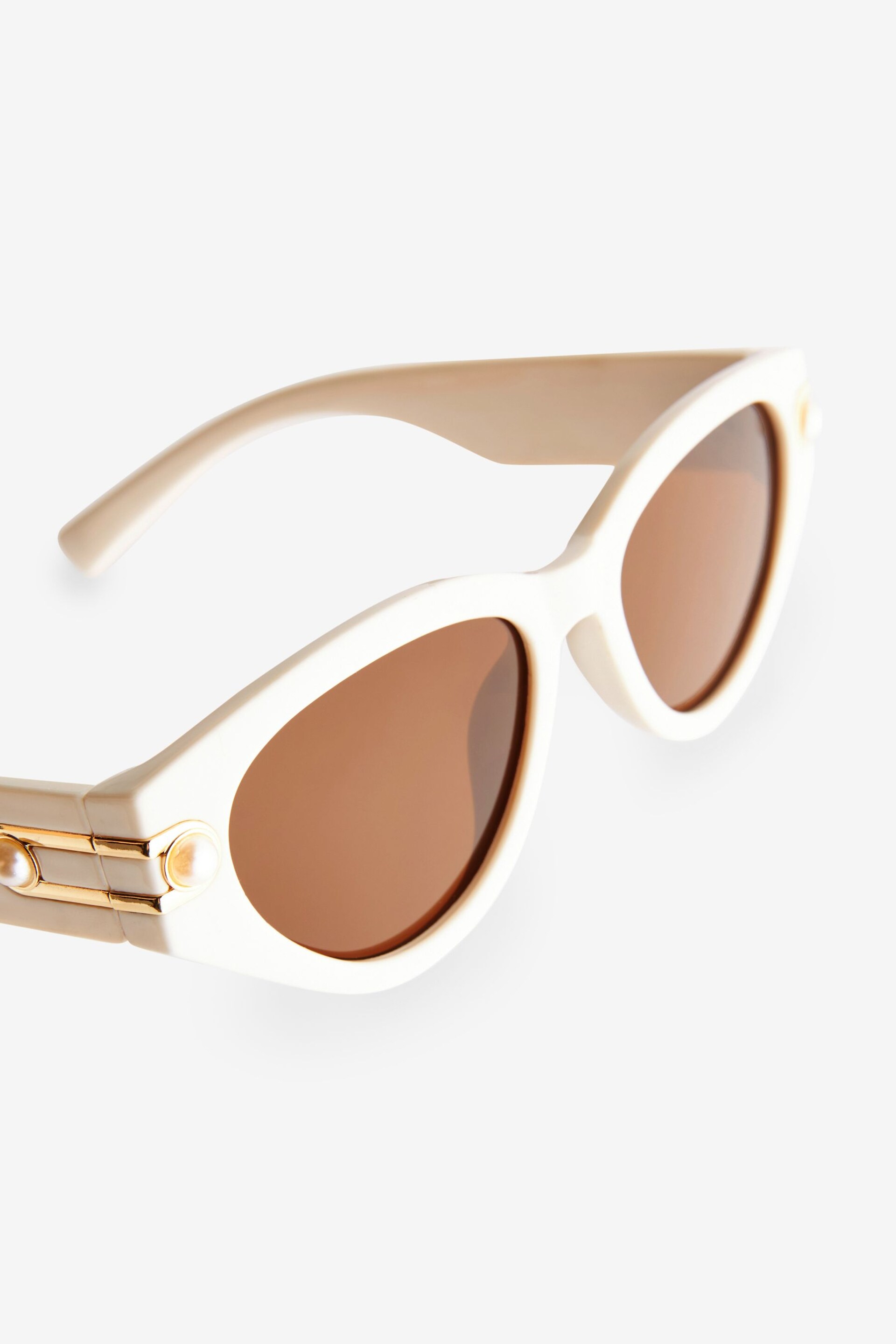 Cream Polarized Pearl Cateye Sunglasses - Image 5 of 5