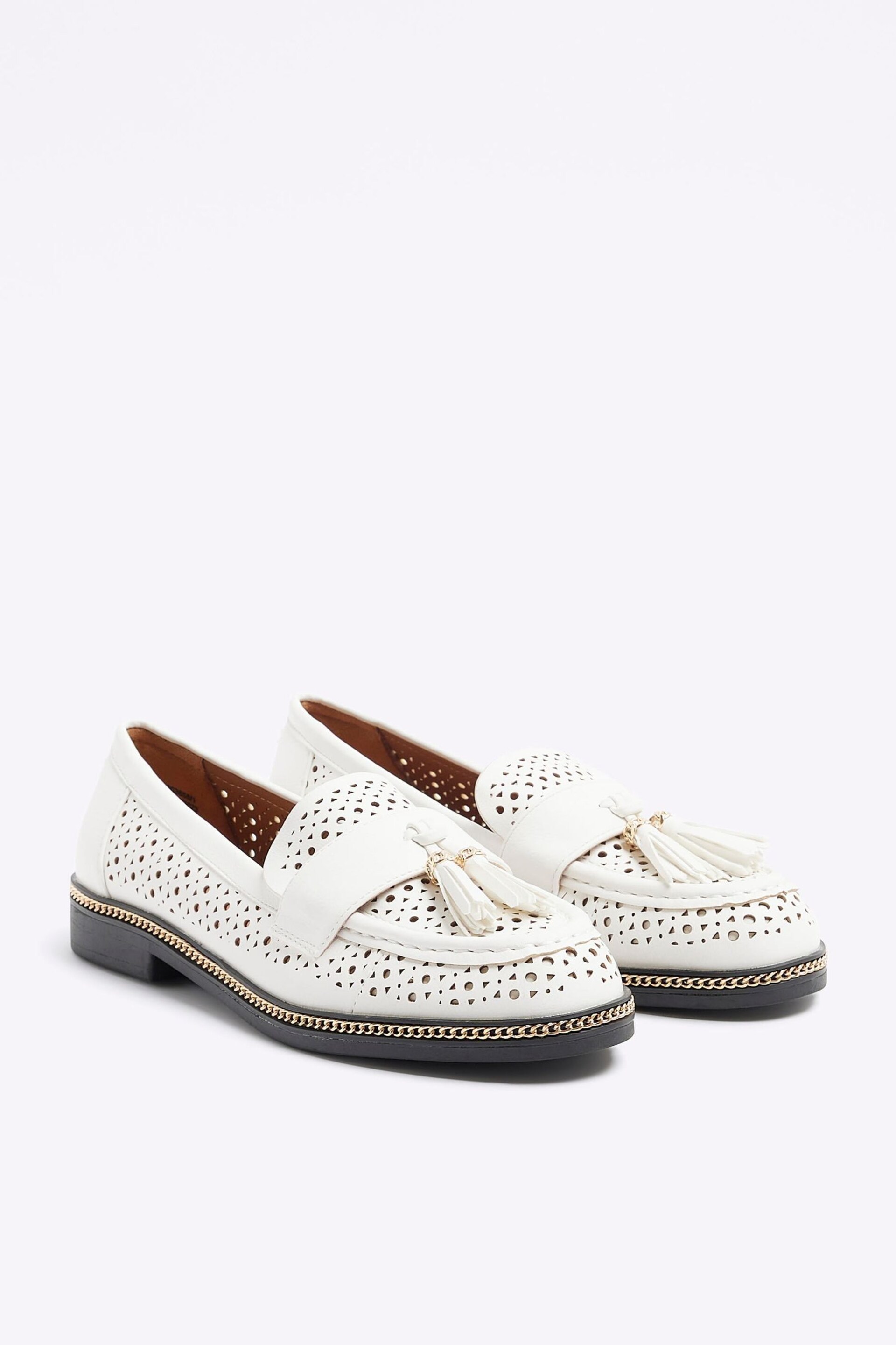 River Island White Laser Cut Tassle Loafers - Image 2 of 4