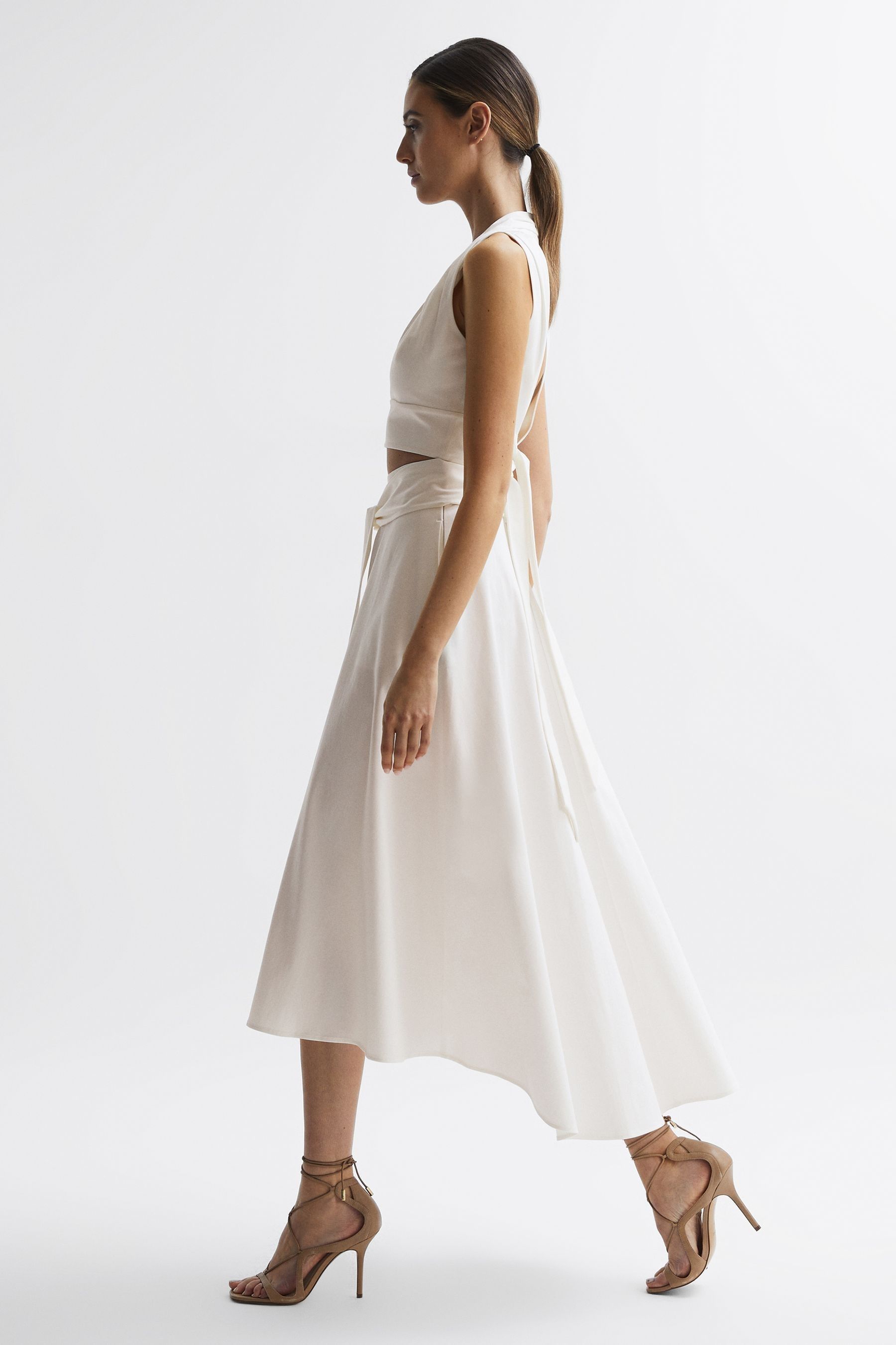 Buy Reiss White Rebecca Fitted High Rise Midi Skirt from Next Luxembourg