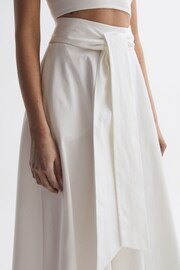 Reiss White Rebecca Fitted High Rise Midi Skirt - Image 4 of 6