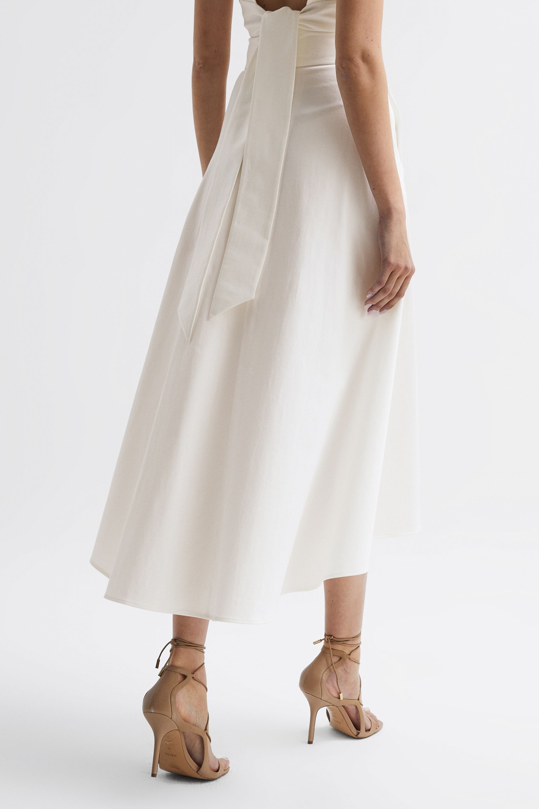 Buy Reiss White Rebecca Fitted High Rise Midi Skirt from Next Bahrain