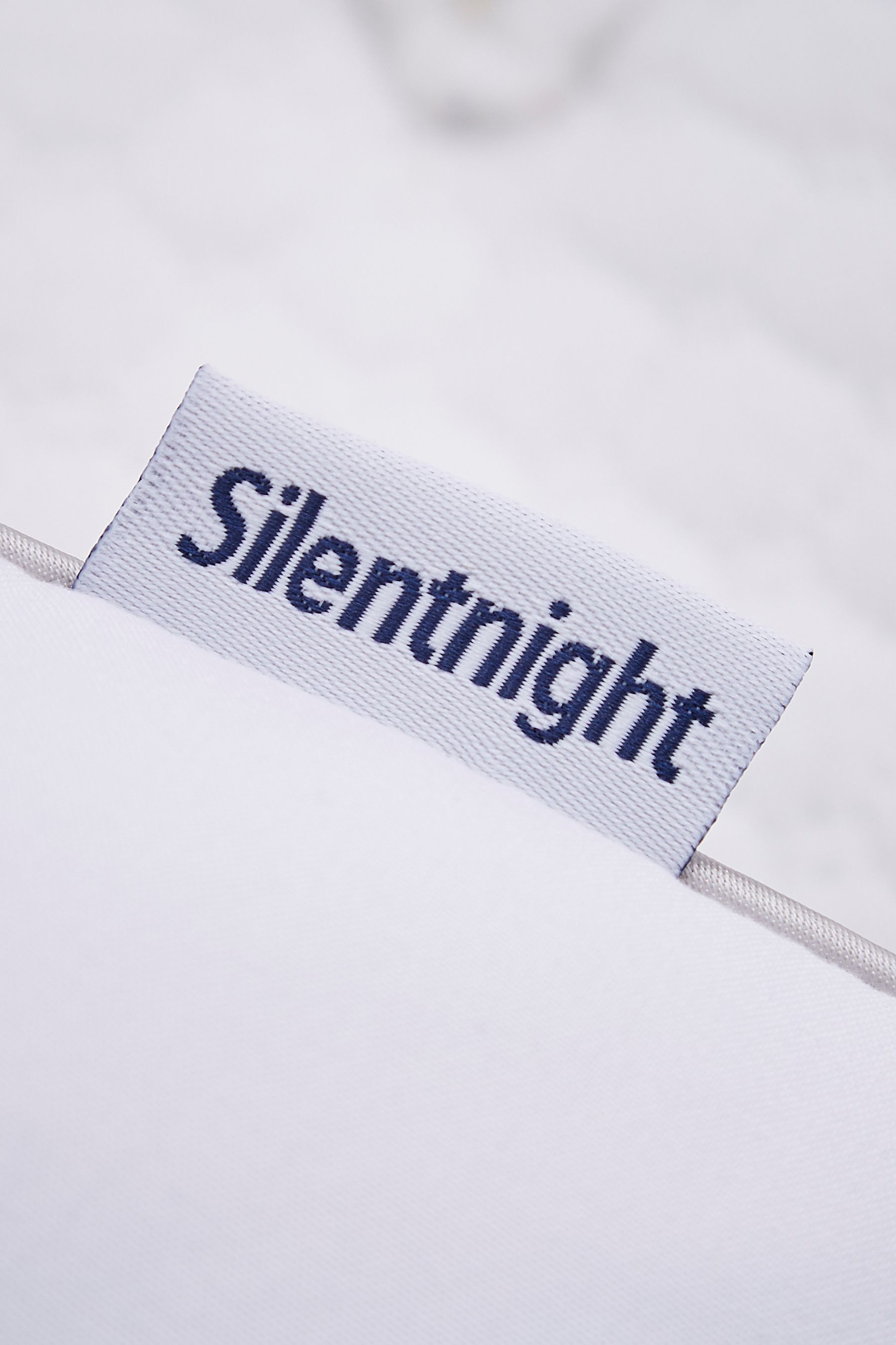 Silentnight so outlet full pillows