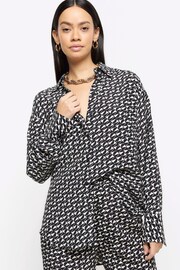 River Island Black Oversized Geometric Shirt - Image 3 of 6