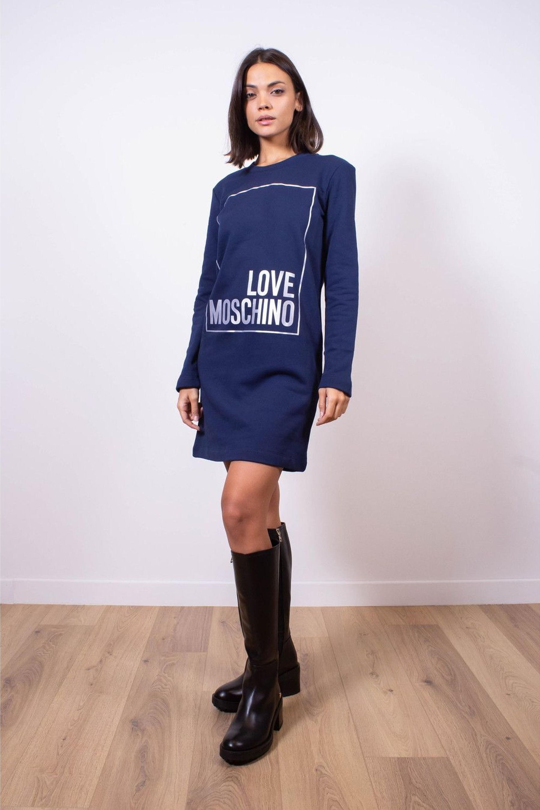 Love moschino sweatshirt shop dress