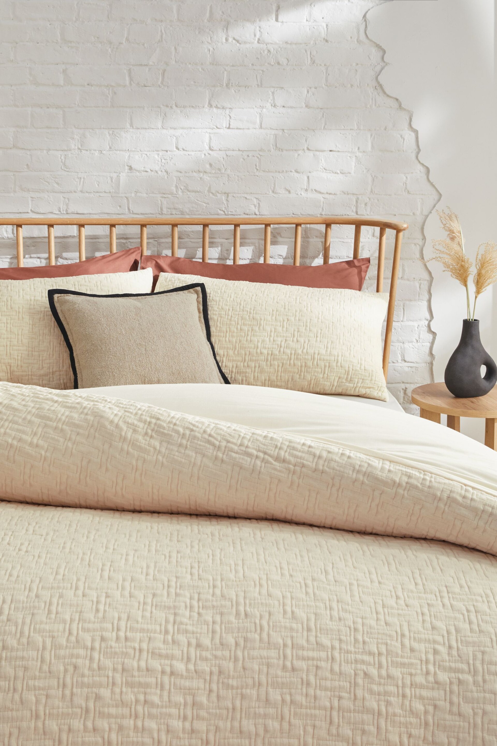 Natural Textured Quilted Cotton Rich Duvet Cover and Pillowcase Set - Image 3 of 4