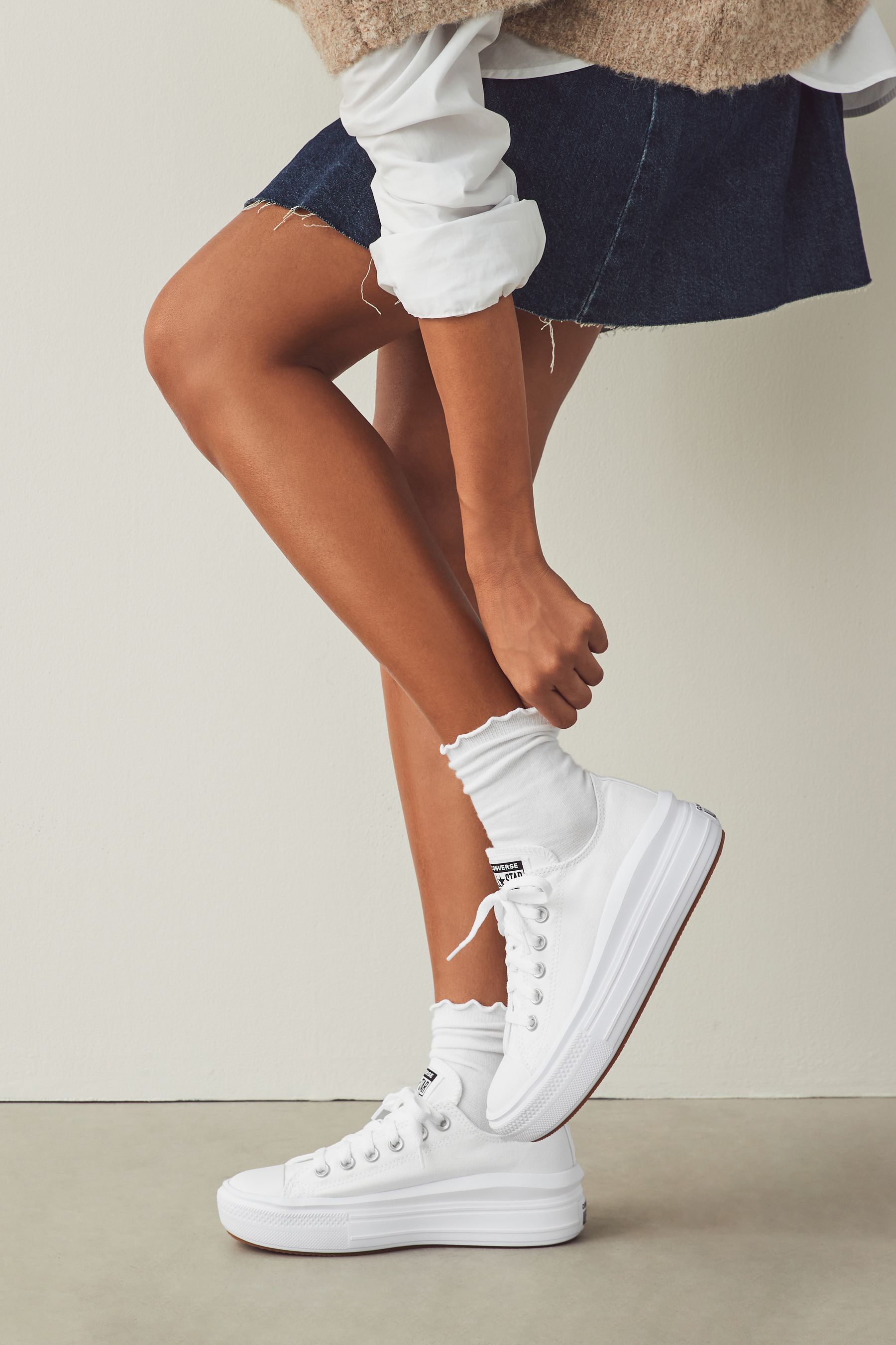 Converse chuck taylor ox platform white sneakers discount