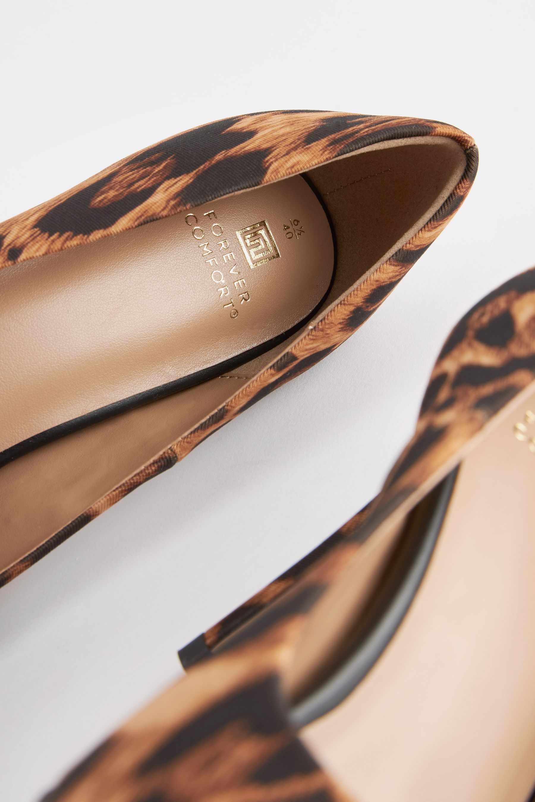 Leopard print court shoes mid heel online