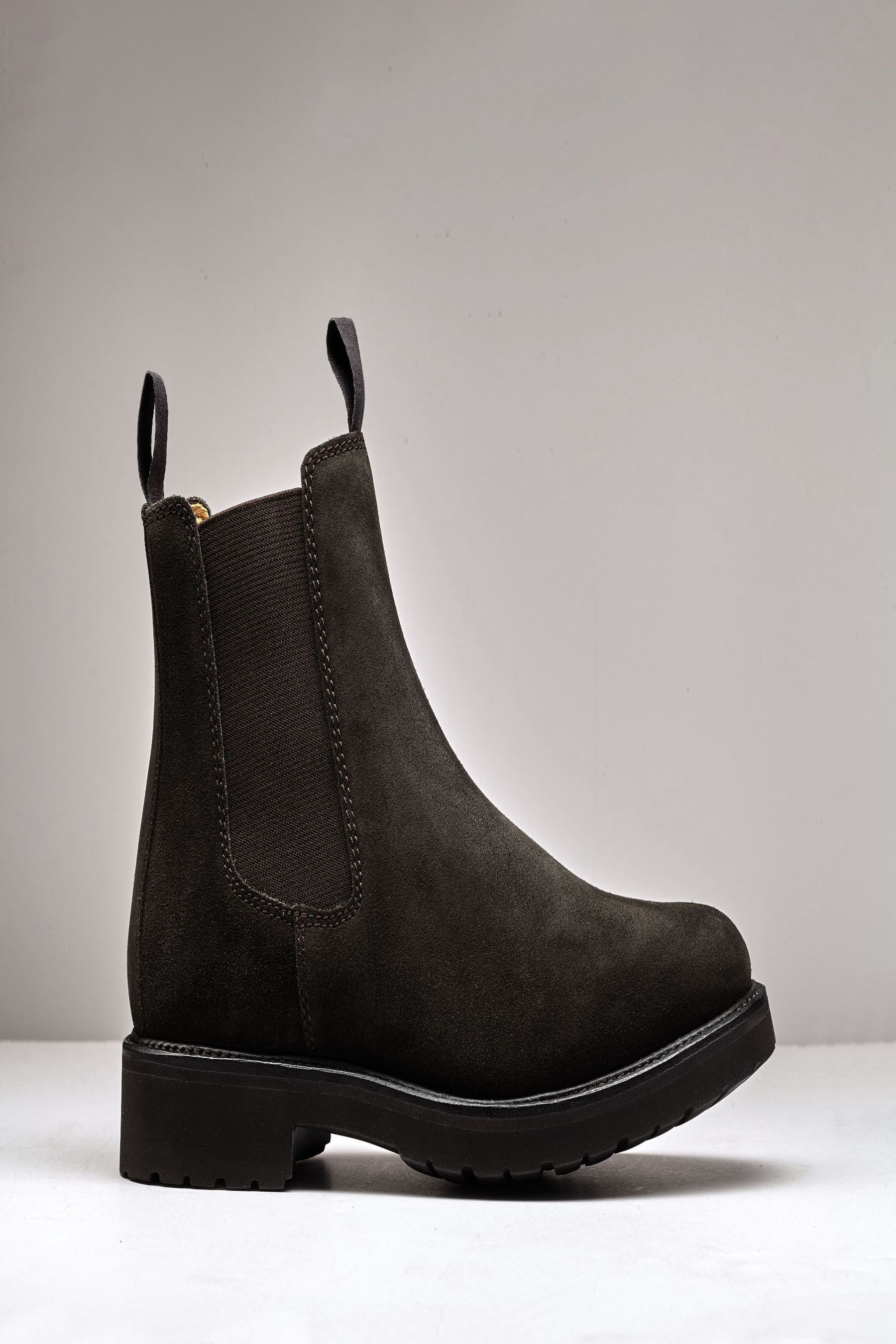 Charles tyrwhitt chelsea boots shop