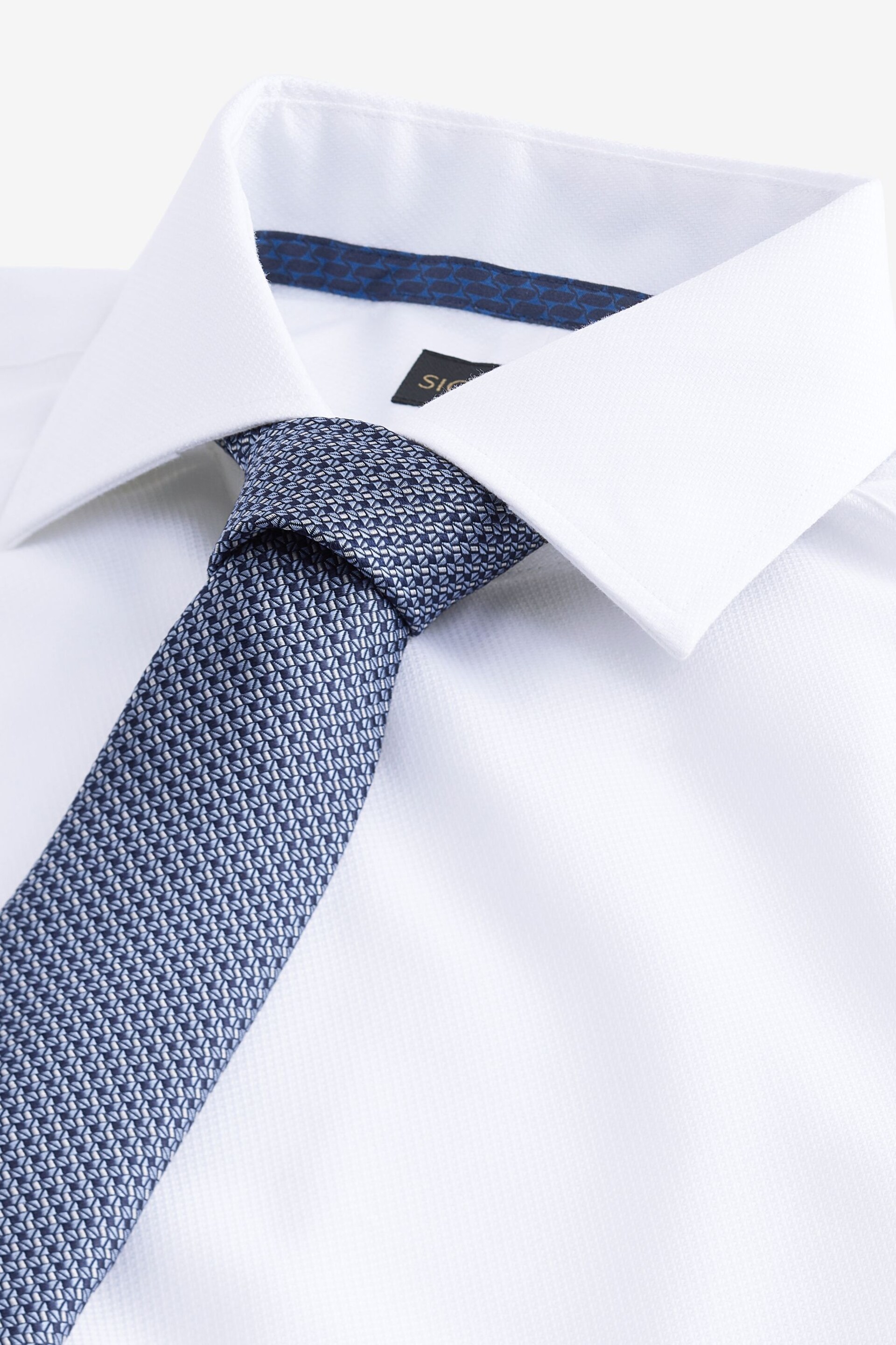 White Slim Fit Single Cuff Signature Shirt And Tie Pack - Image 8 of 9
