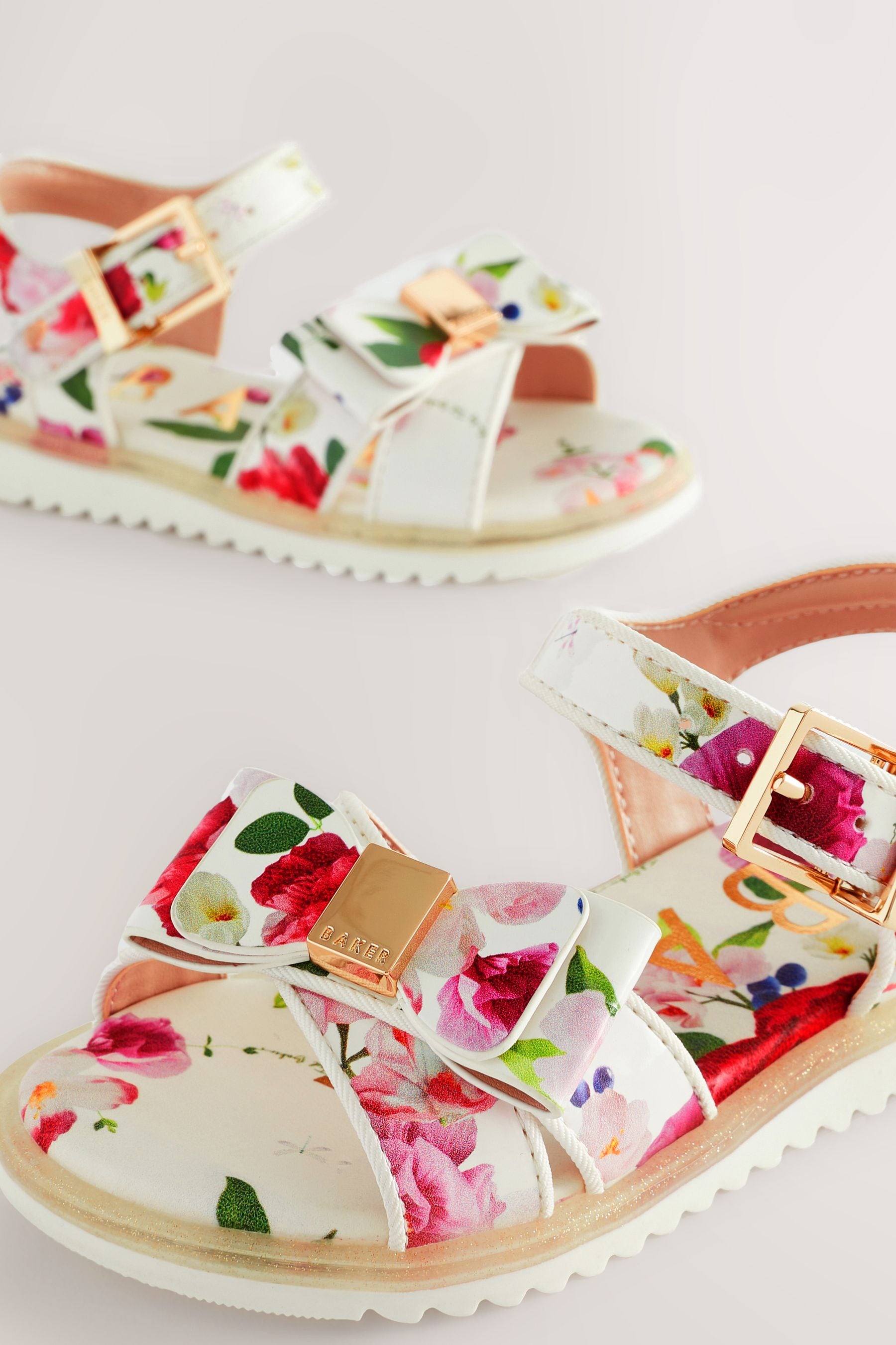 Baker sandals store