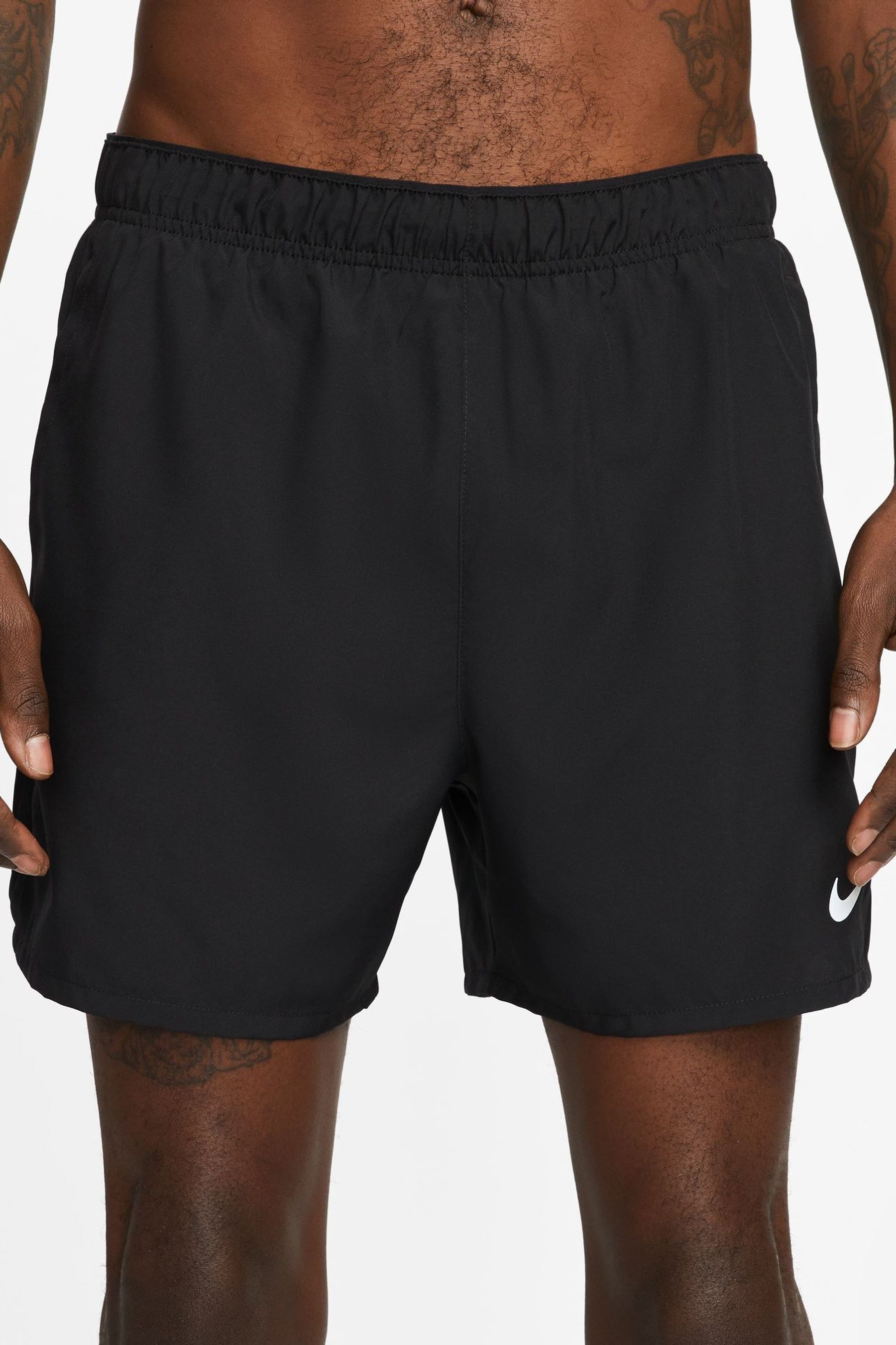 Nike challenger 5 inch shorts store