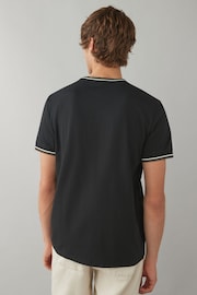 Fred Perry Twin Tipped Logo T-Shirt - Image 2 of 6