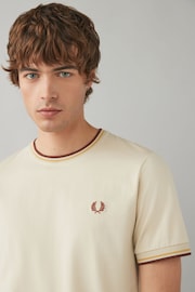 Fred Perry Twin Tipped Logo 100% Cotton T-Shirt - Image 4 of 6