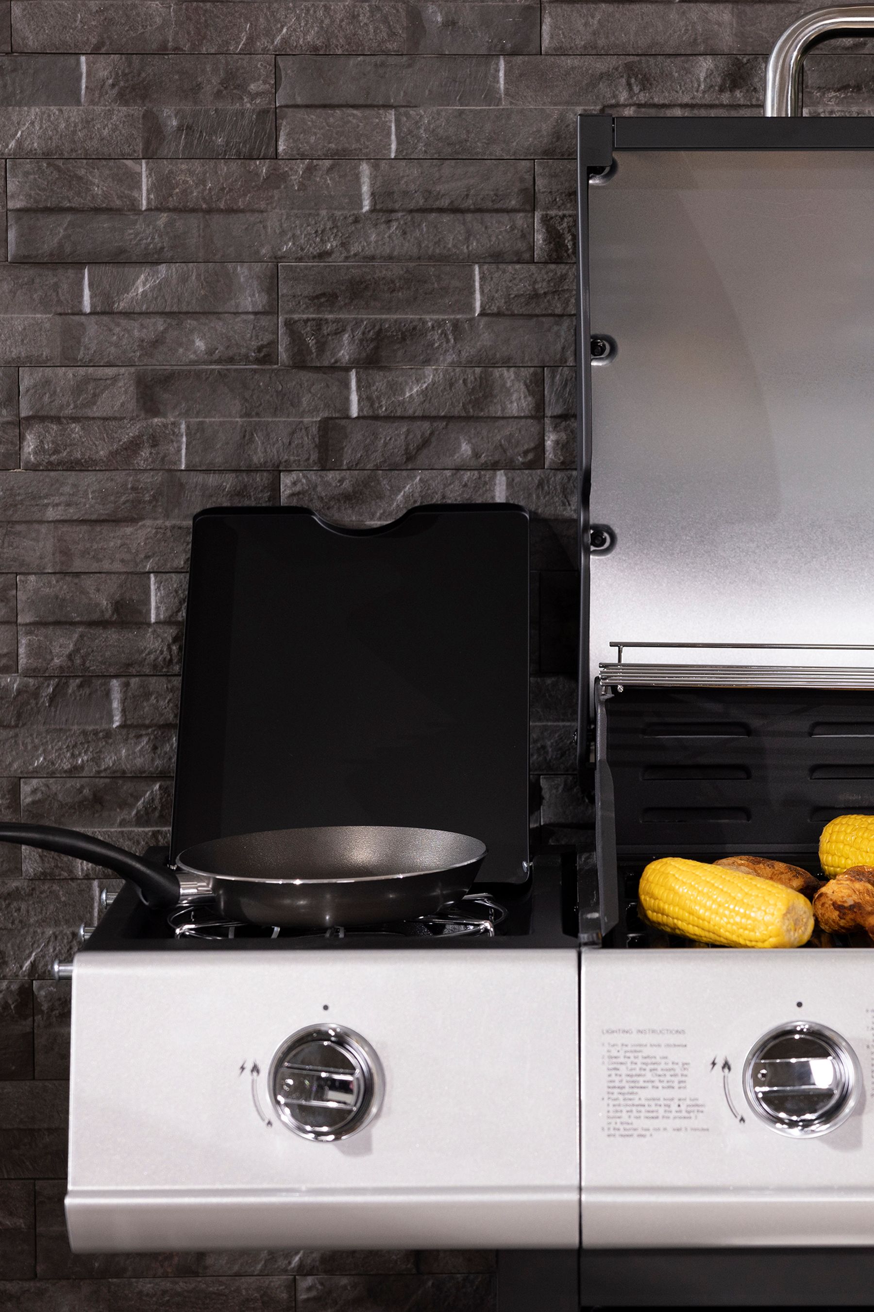 Charles bentley 5 shop burner premium gas bbq