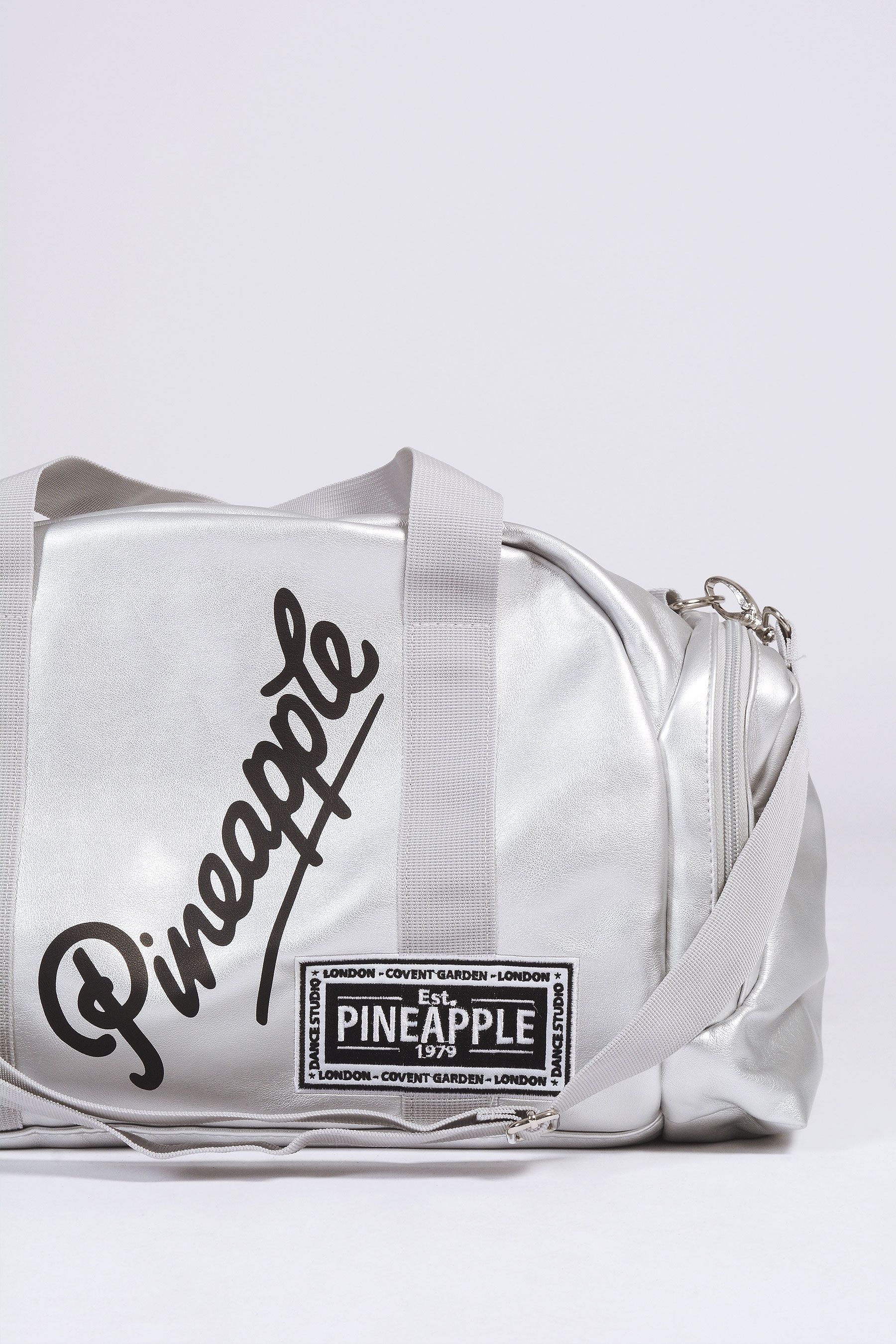 Pineapple duffle bag outlet