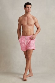 Reiss Bright Pink Cable Zig-Zag Print Drawstring Swim Shorts - Image 3 of 7