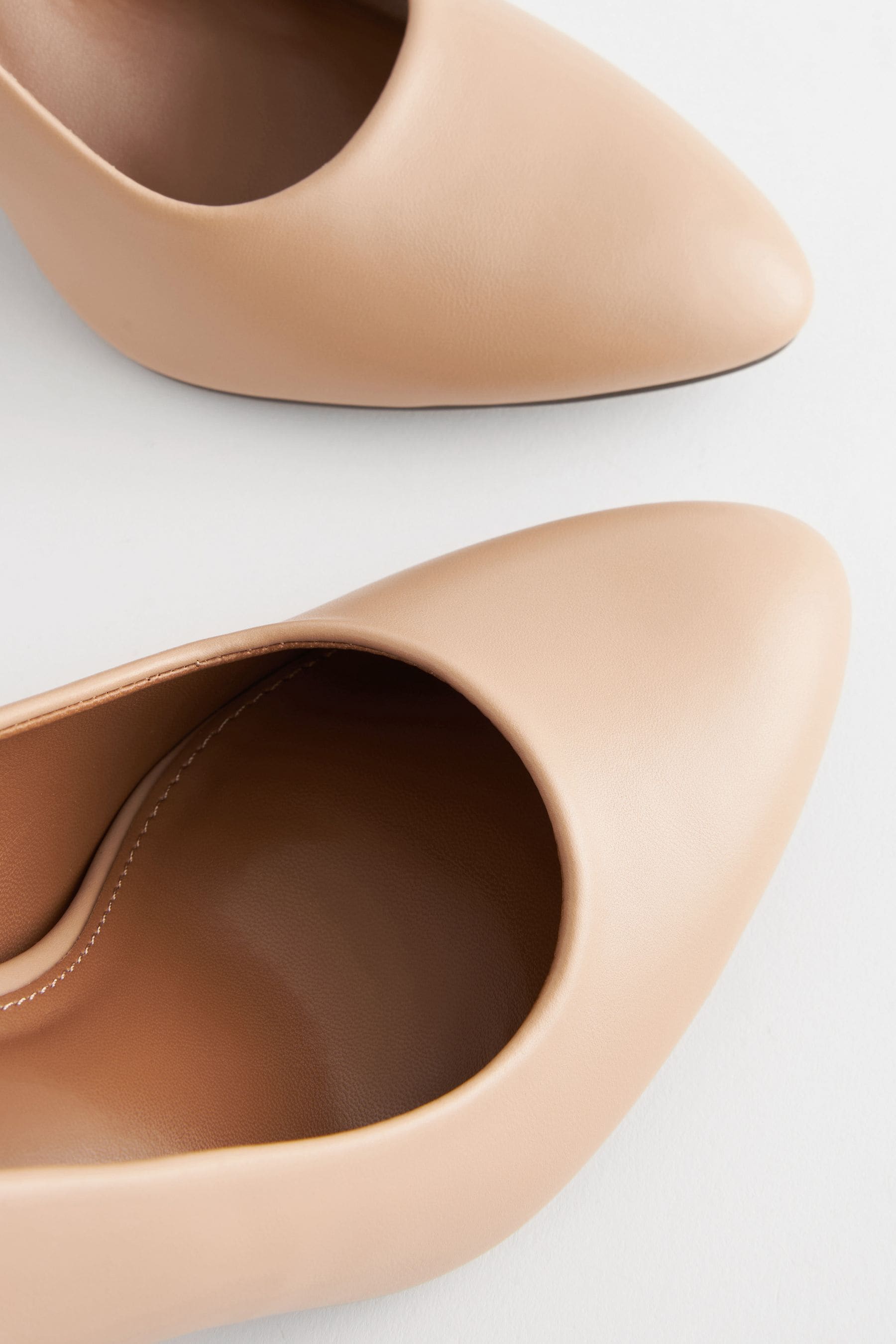 NEXT Nude Extra Wide Fit Forever Comfort Closed Toe Heel Court Shoes 4 EU 37 XW Womens