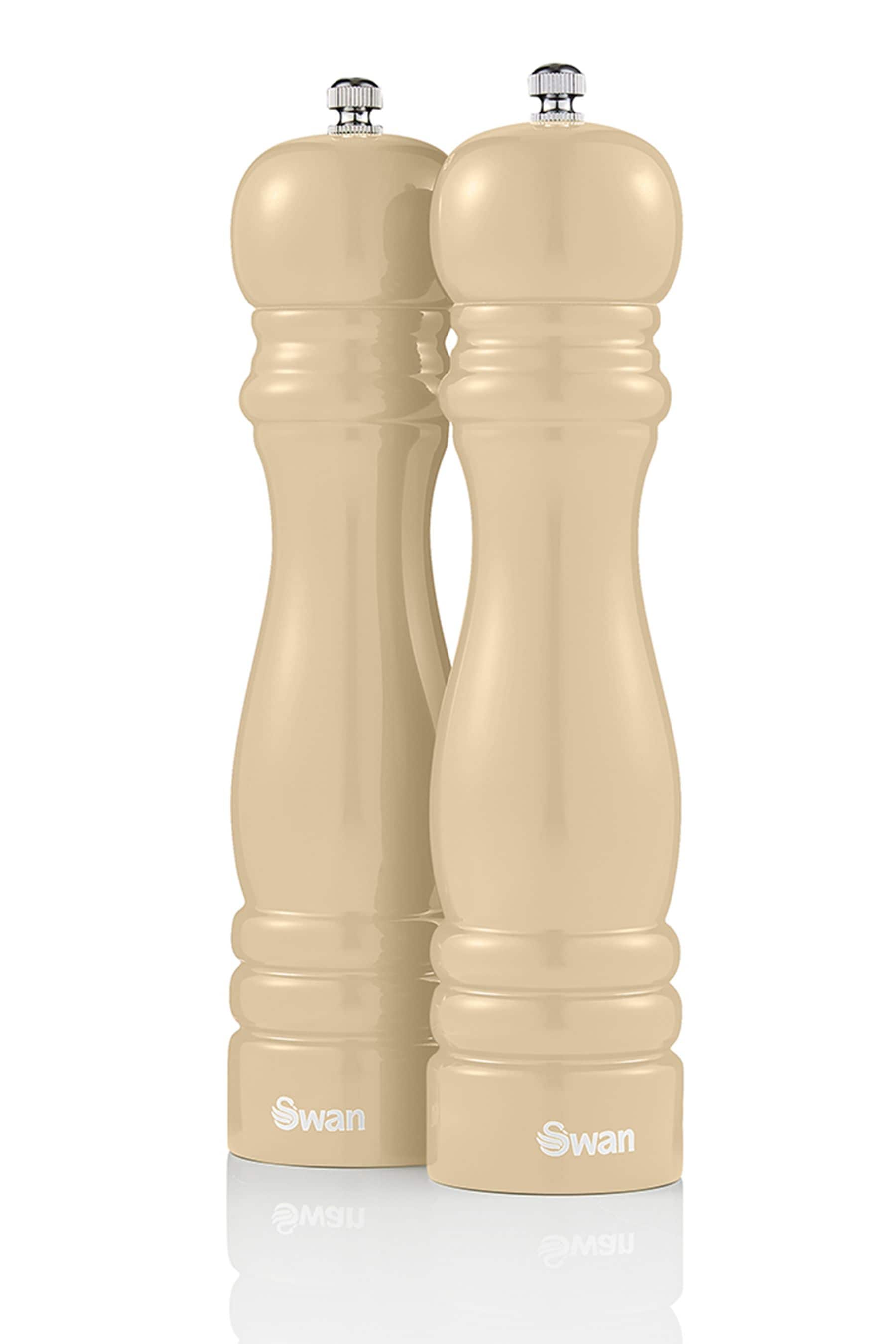 Cream salt shop and pepper grinders