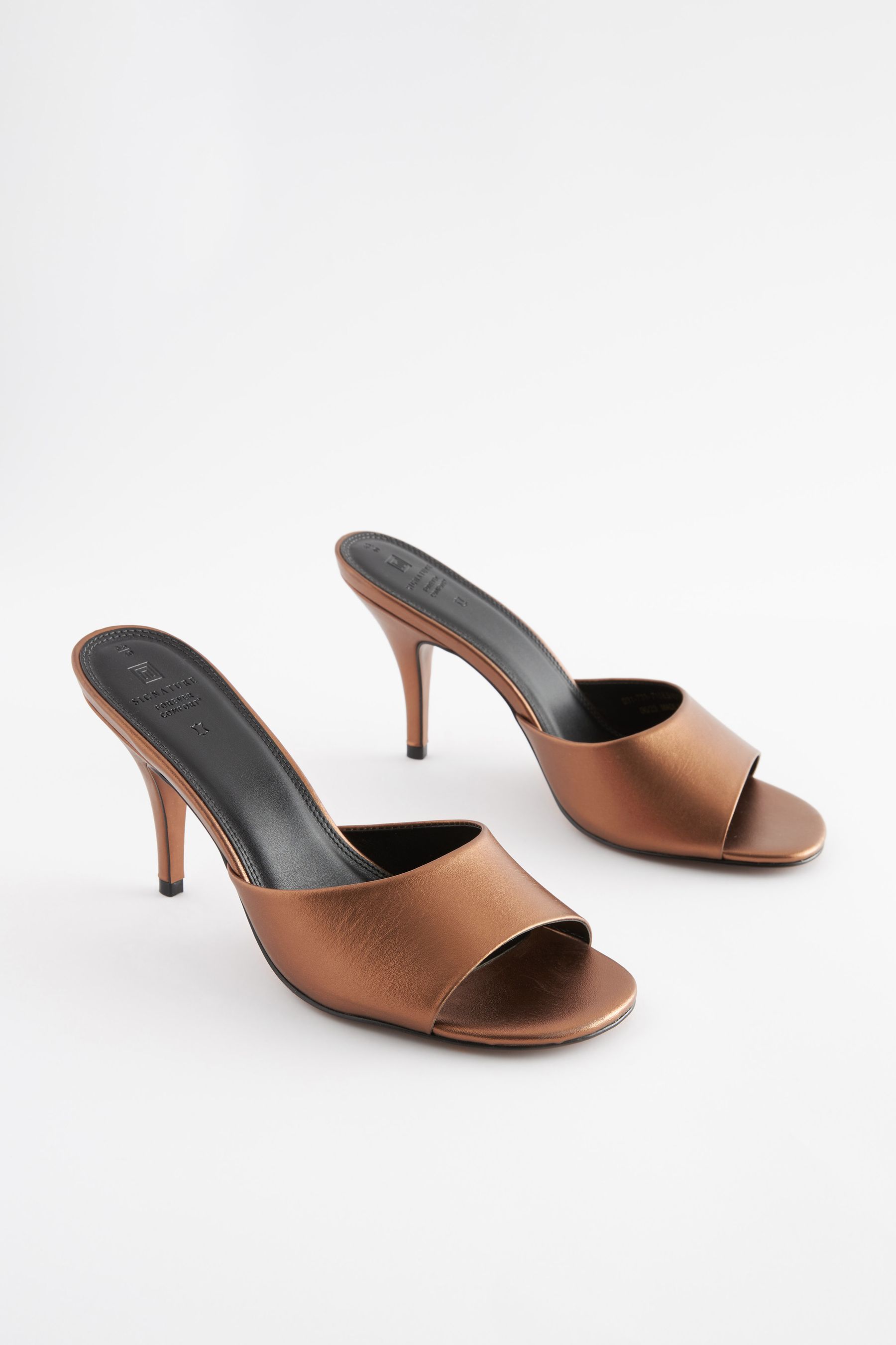 Round heel mules hot sale