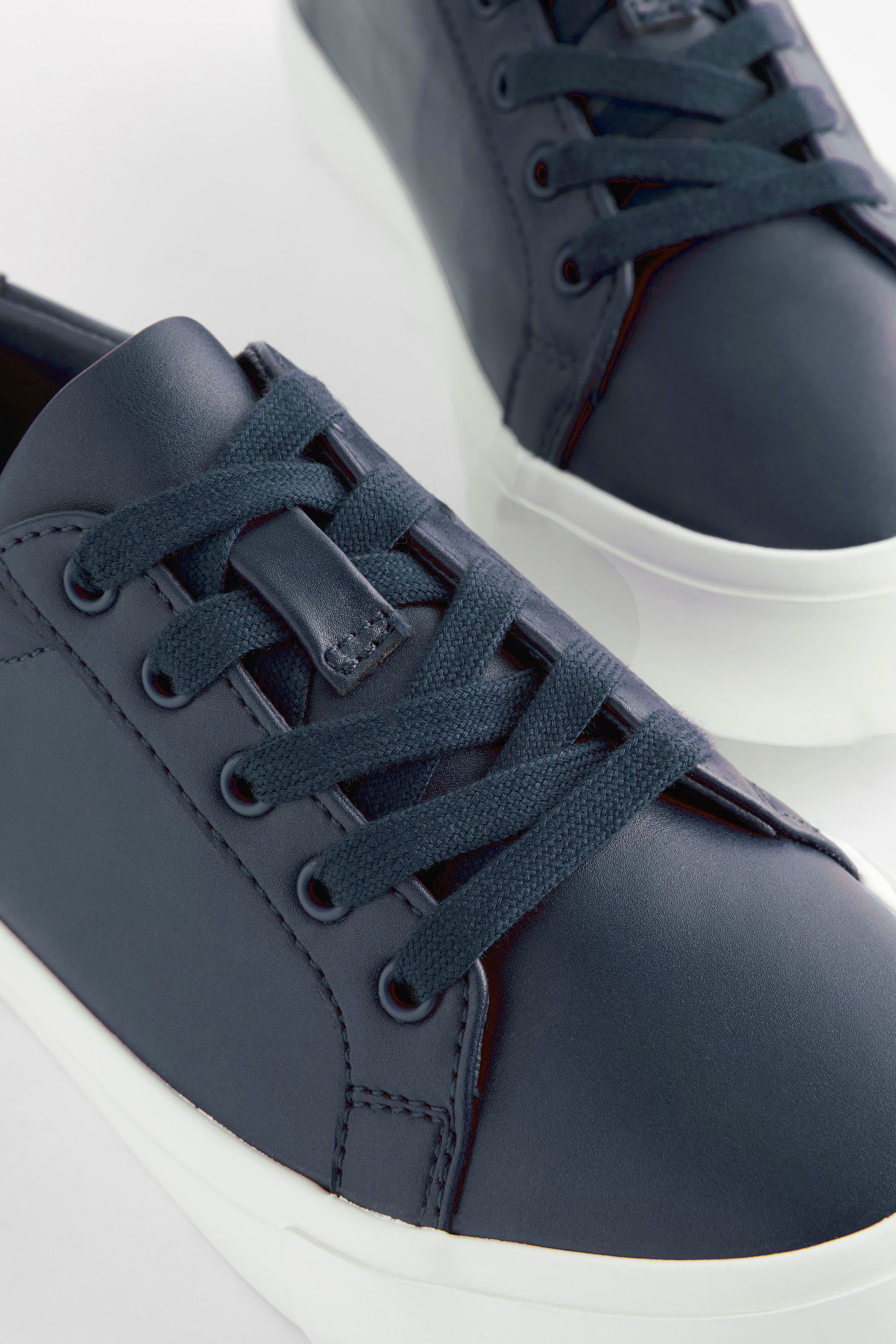 Smart blue trainers new arrivals