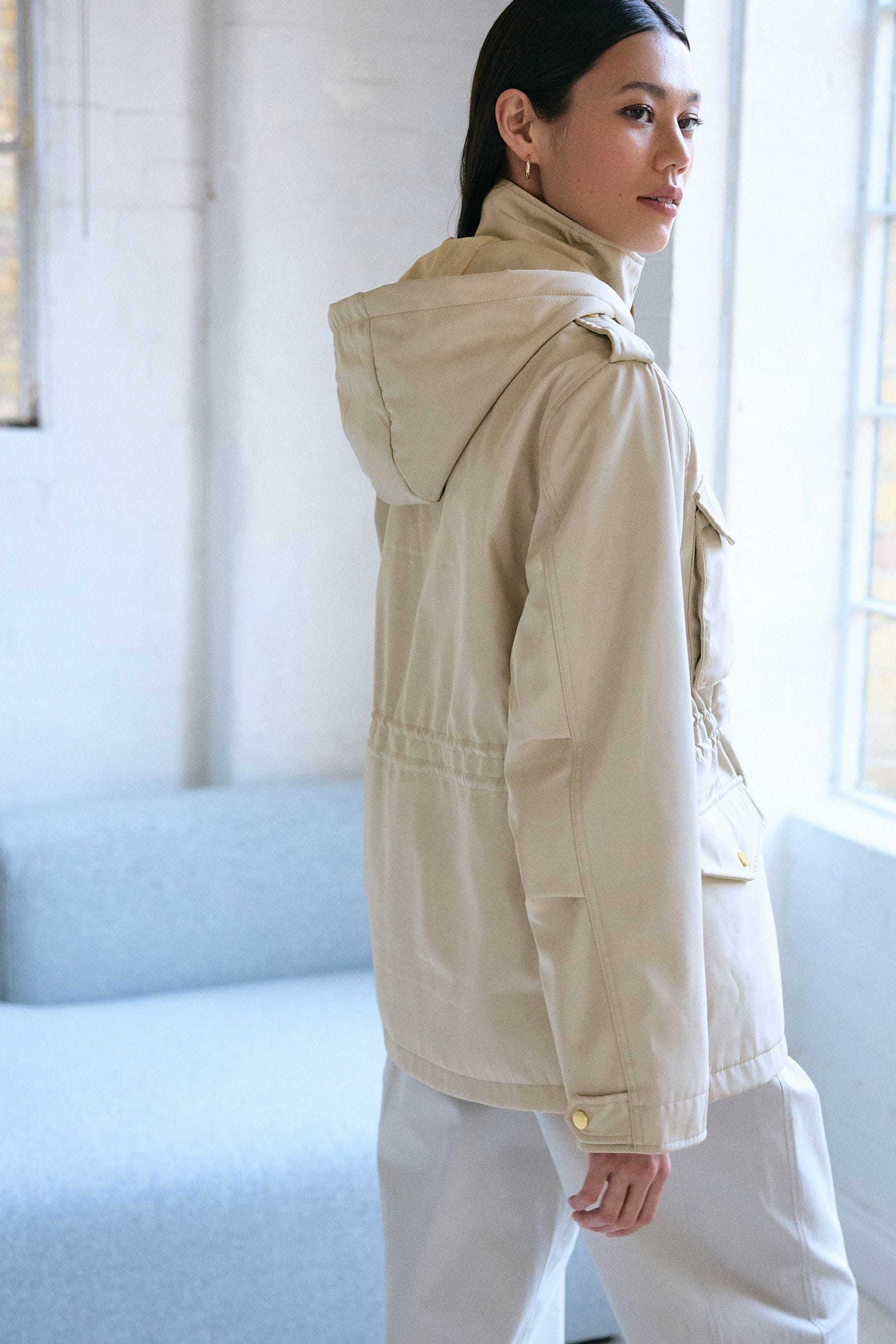 Stone utility clearance jacket