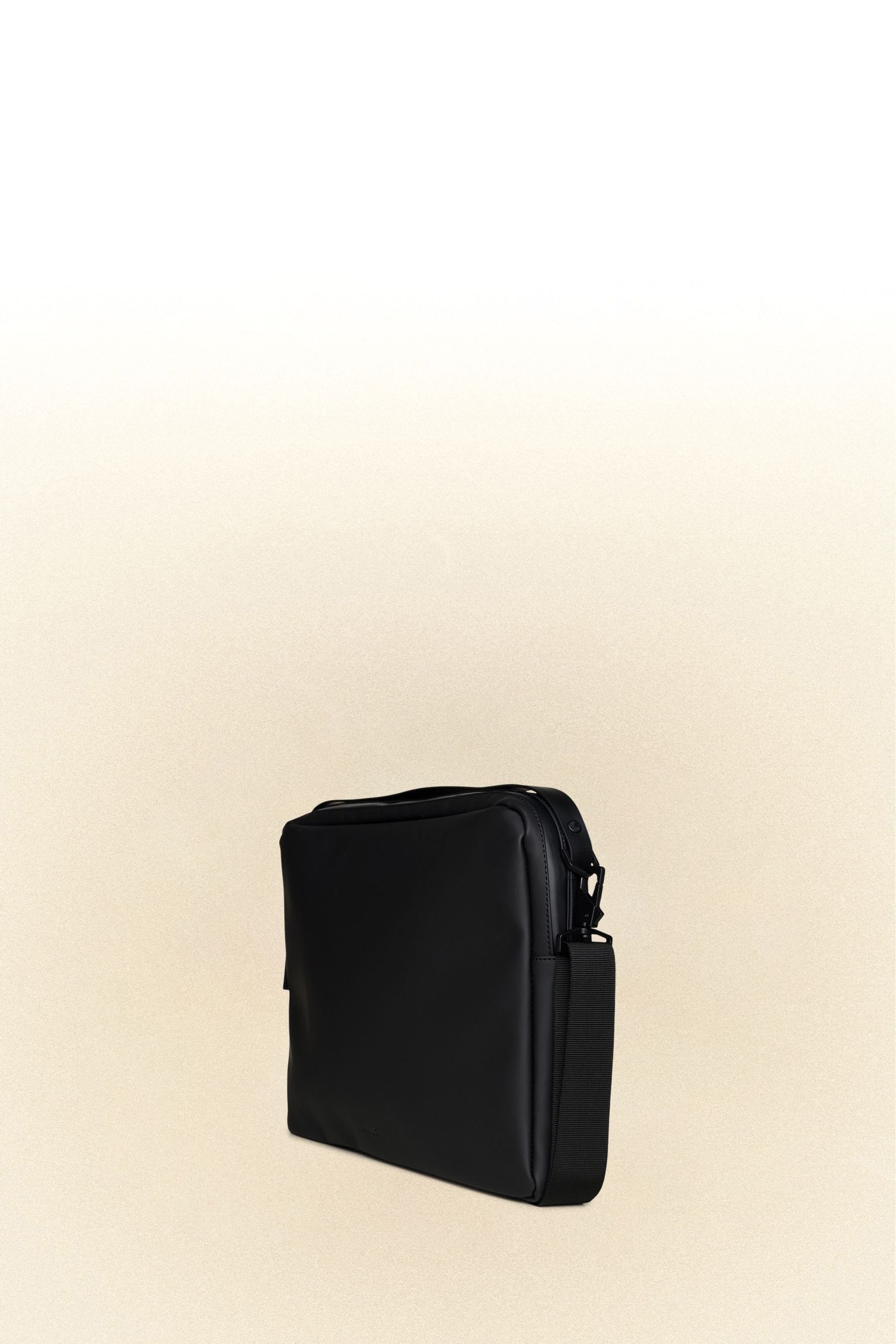 Rains shift bag laptop outlet
