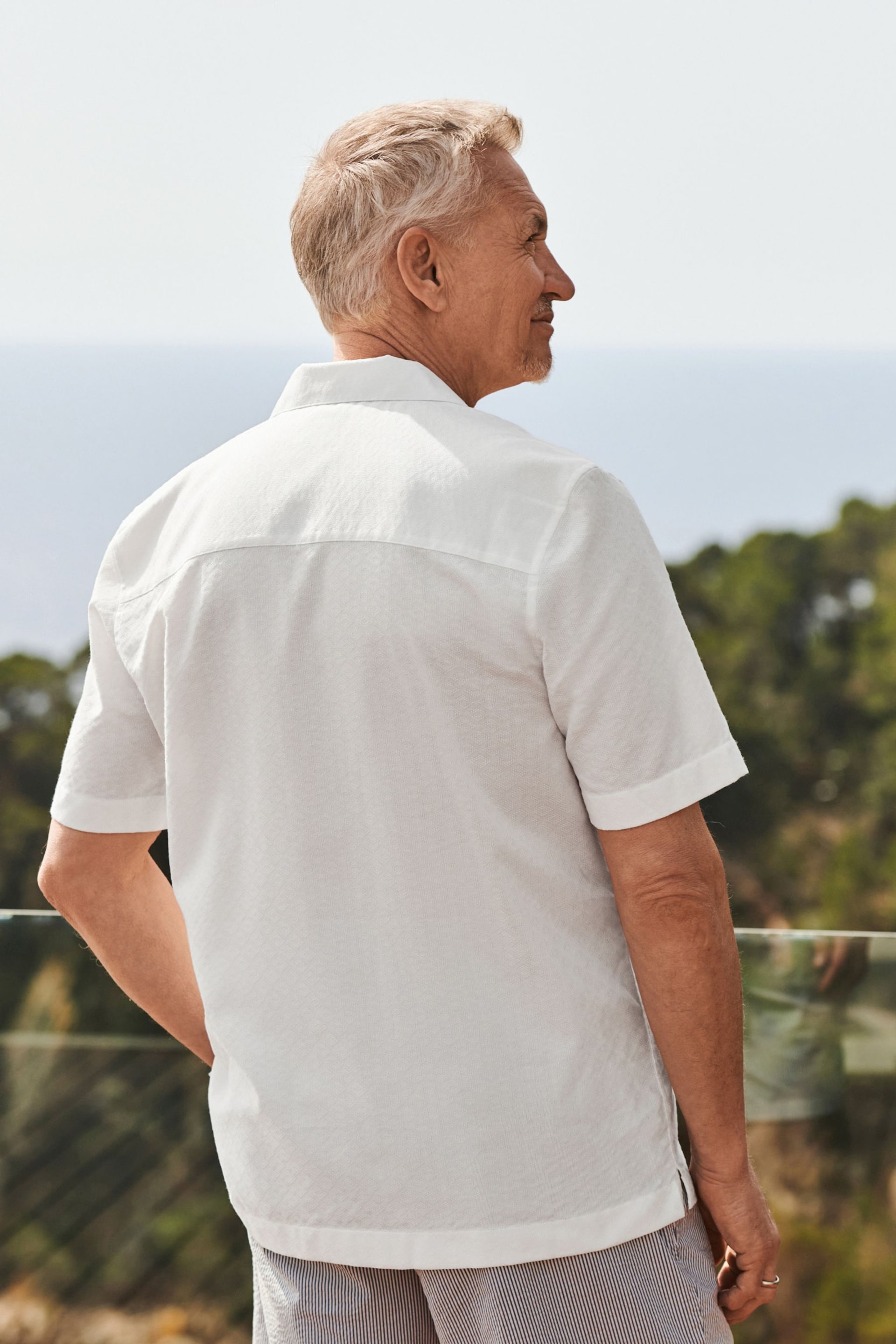 White Diamond Jacquard Short Sleeve Shirt With Cuban Collar - Image 3 of 6