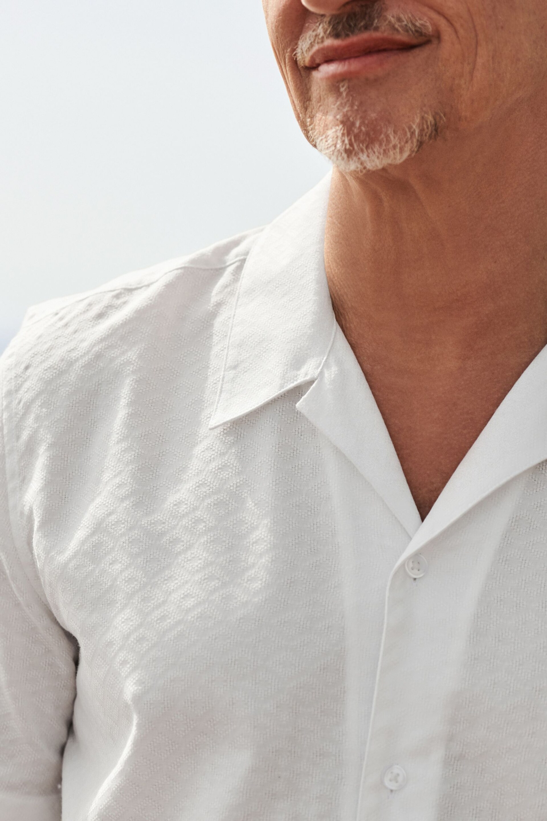 White Diamond Jacquard Short Sleeve Shirt With Cuban Collar - Image 4 of 6