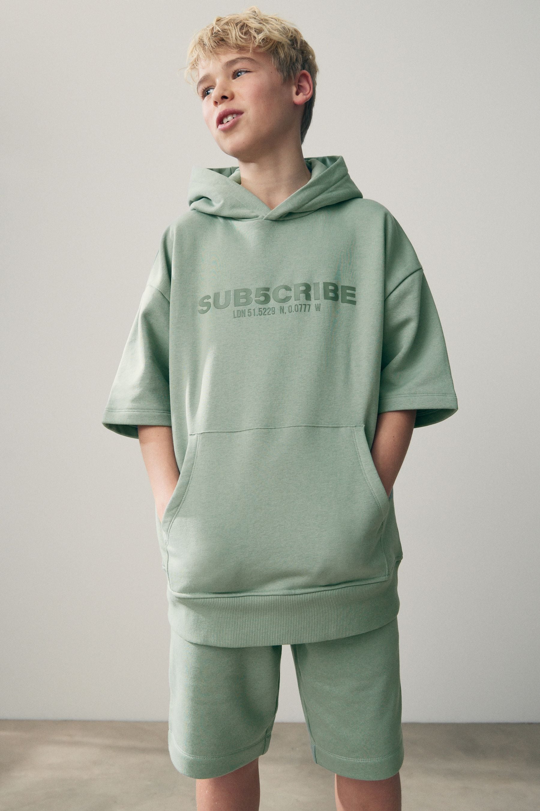 Hoodie and shorts set 2025