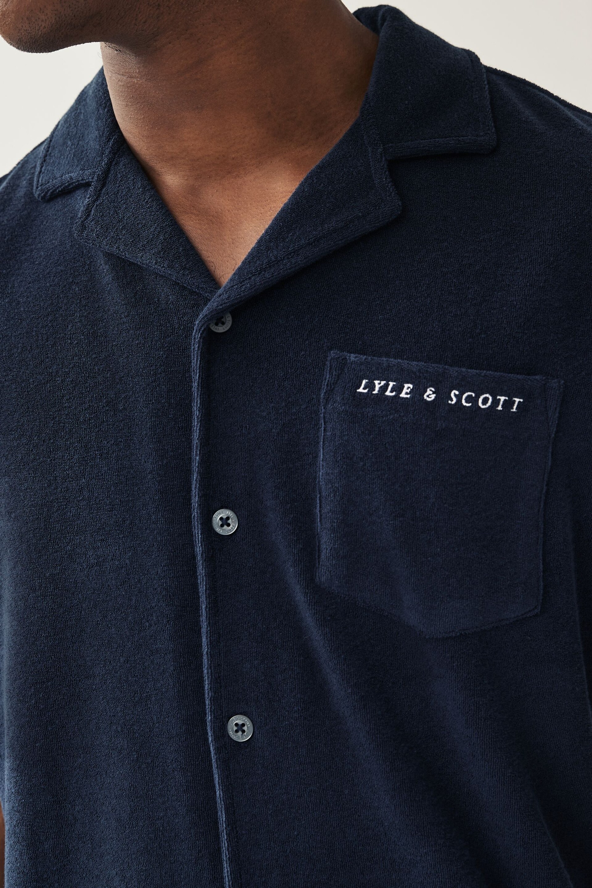 Lyle & Scott Towelling Resort Shirt - Image 4 of 5